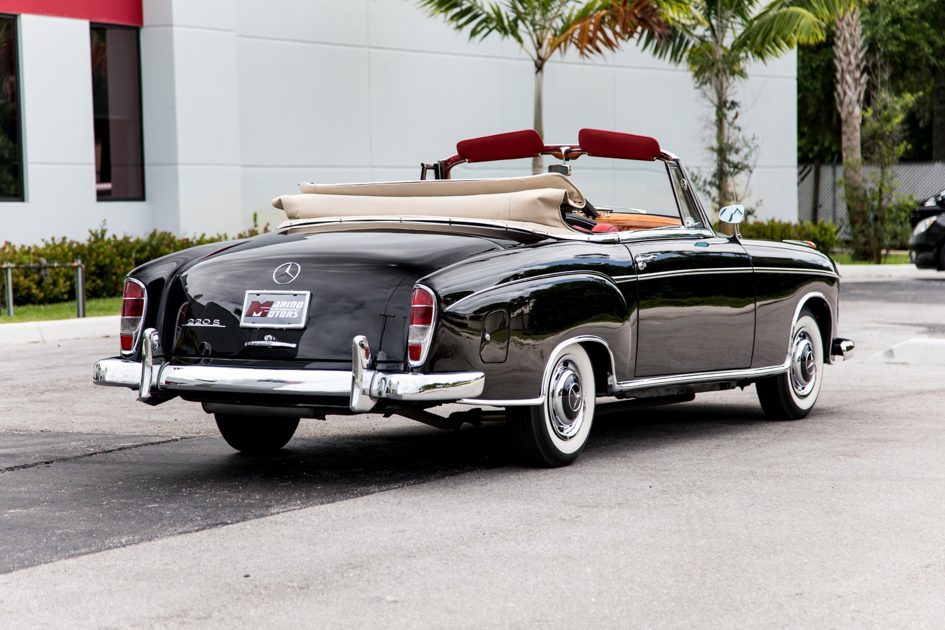 Used-1959-Mercedes-Benz-220s