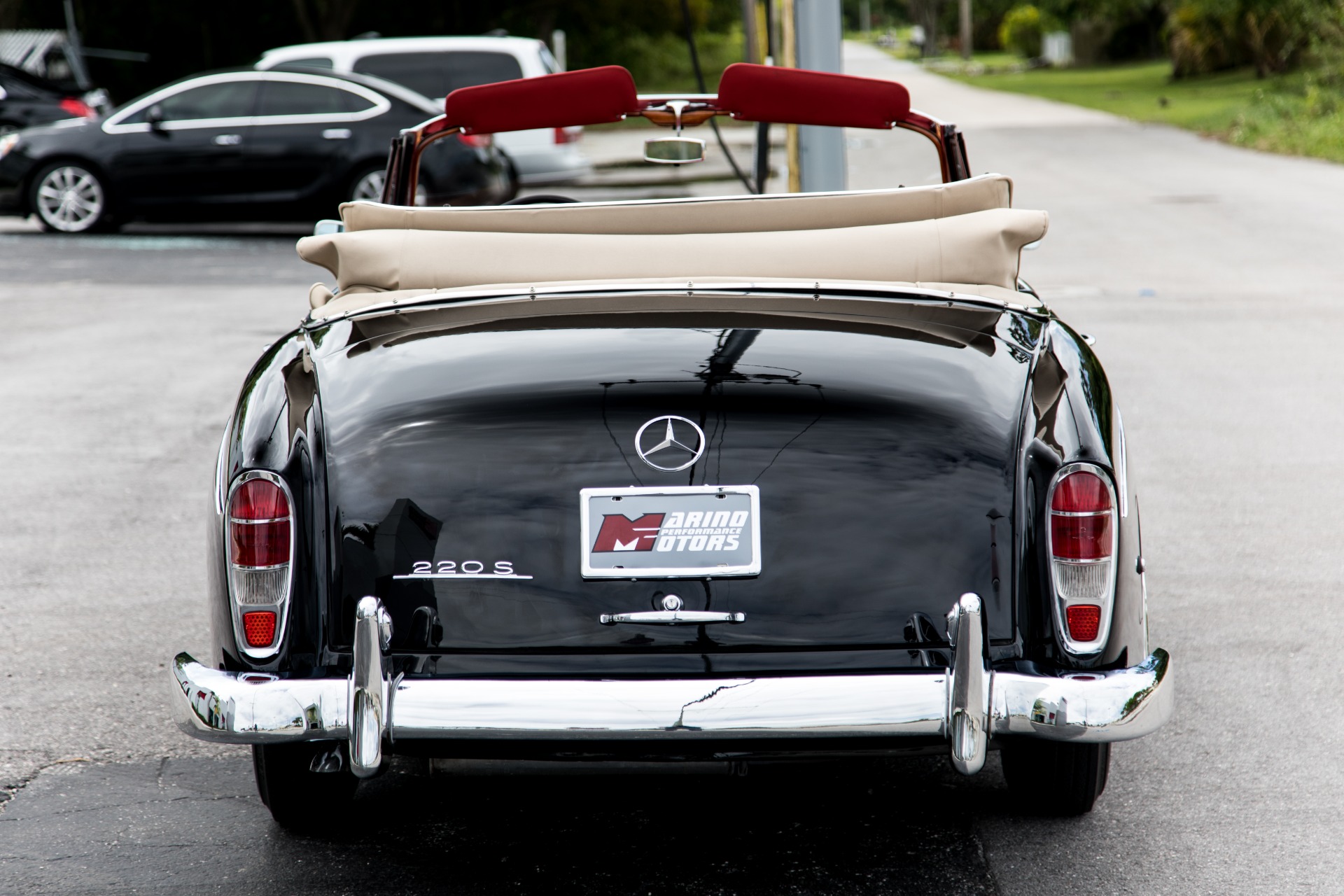 Used-1959-Mercedes-Benz-220s