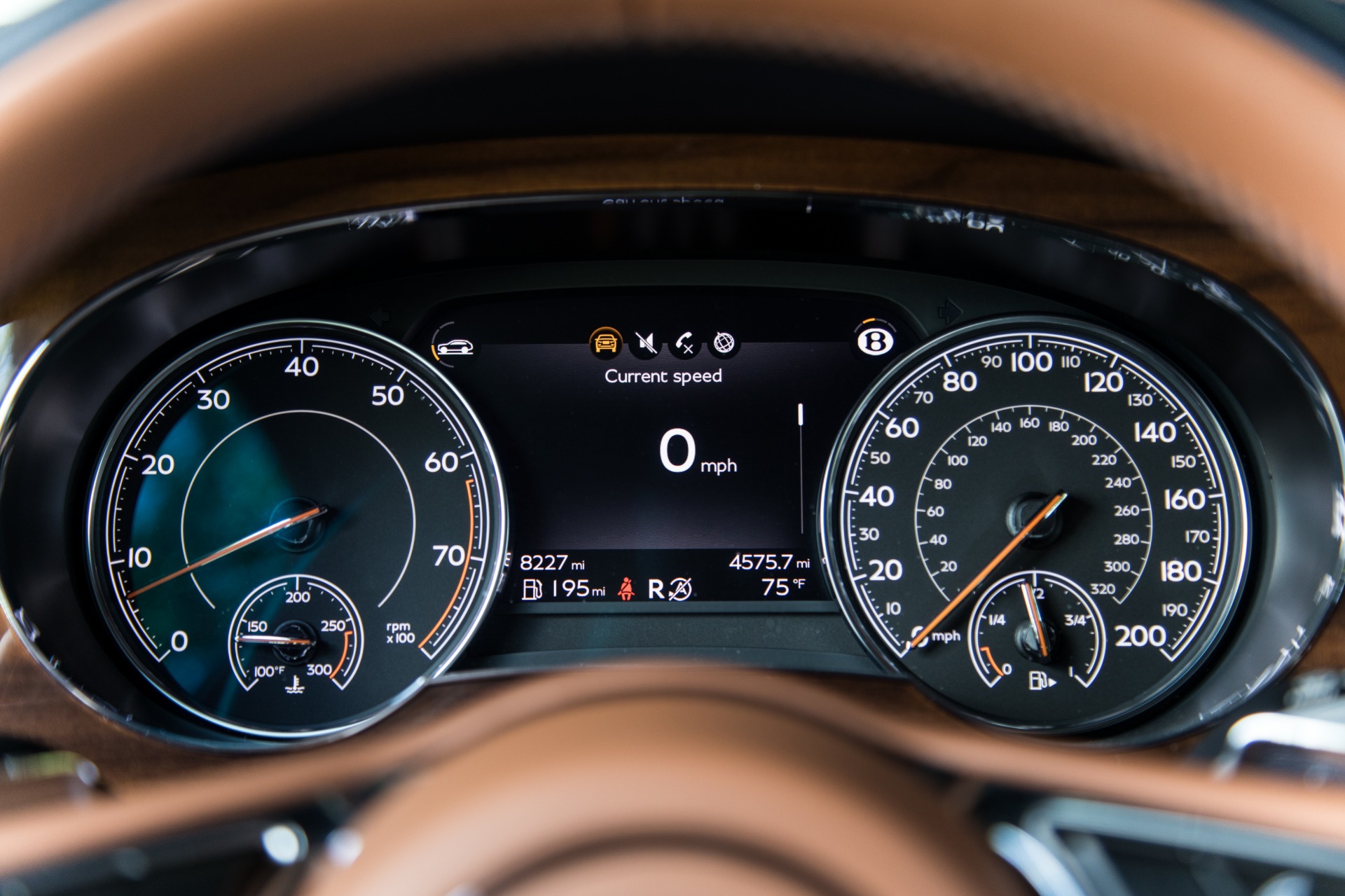 Used-2018-Bentley-Bentayga-Onyx-Edition