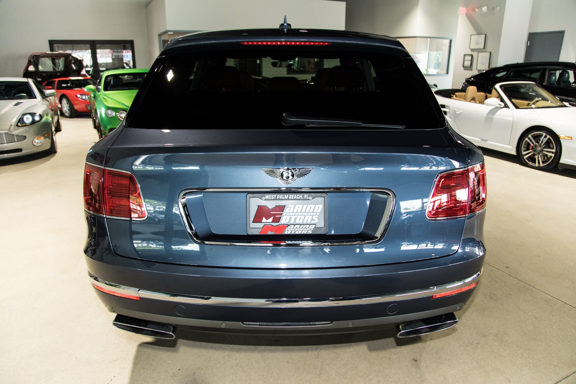 Used-2018-Bentley-Bentayga-Onyx-Edition