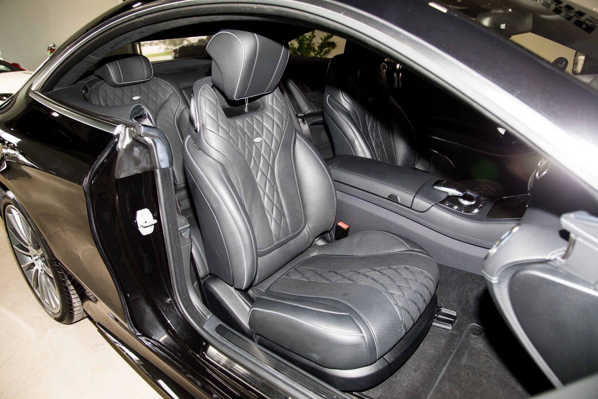 Used-2015-Mercedes-Benz-S-Class-S-550-4MATIC