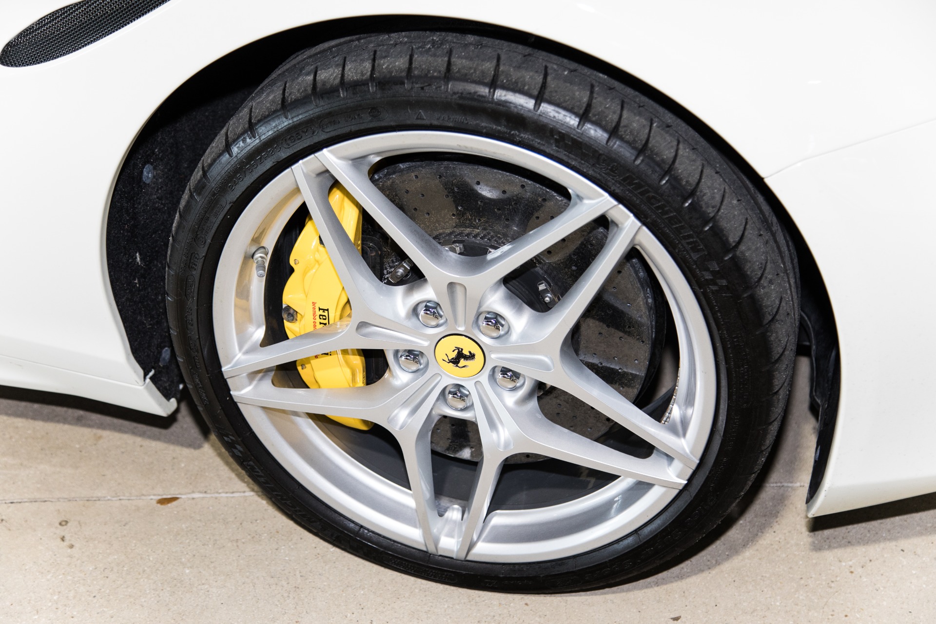 Used-2016-Ferrari-California-T