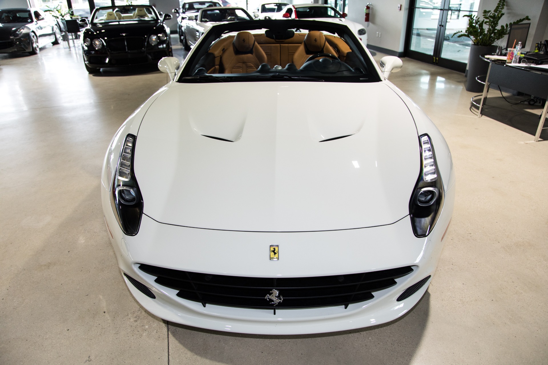 Used-2016-Ferrari-California-T