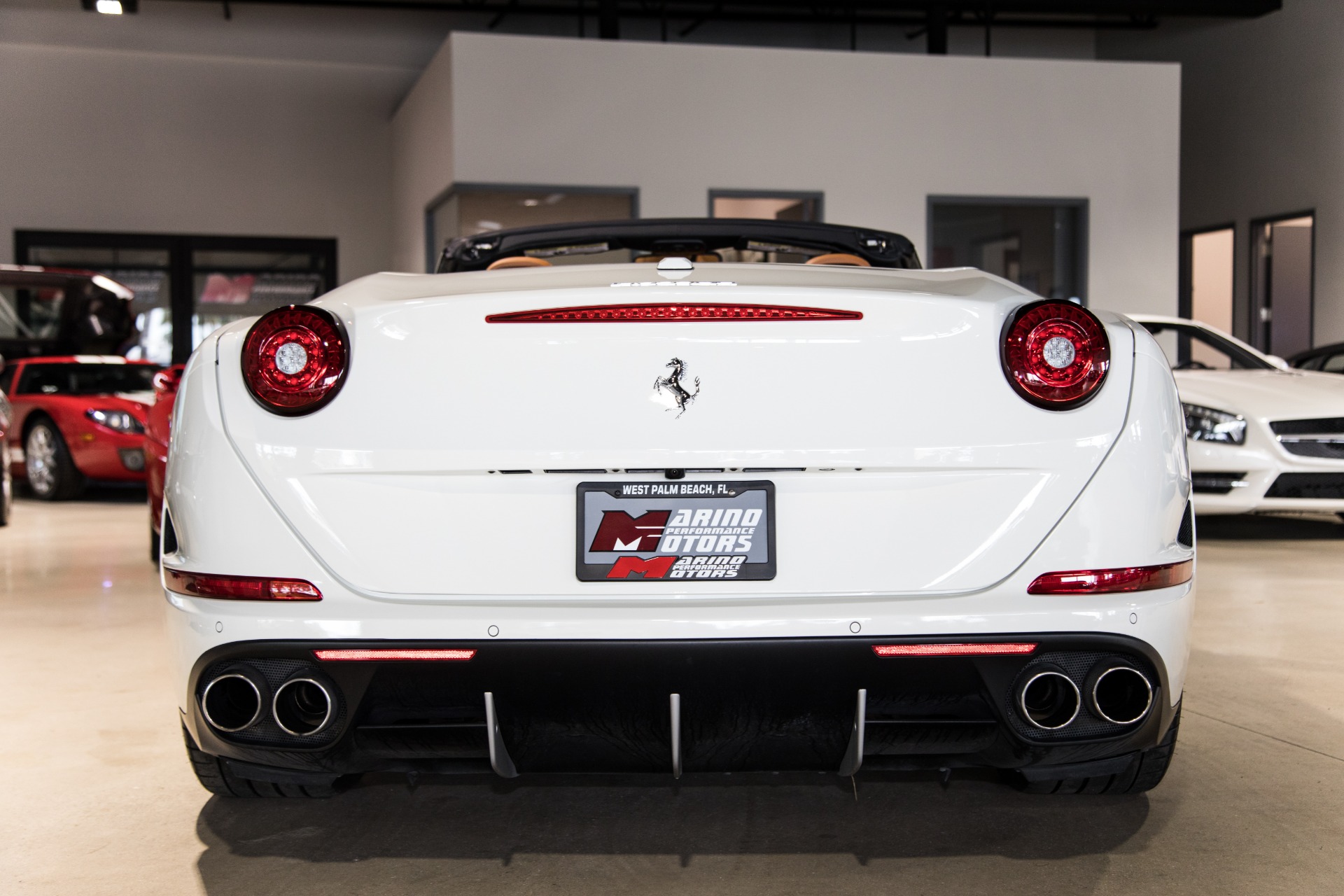 Used-2016-Ferrari-California-T