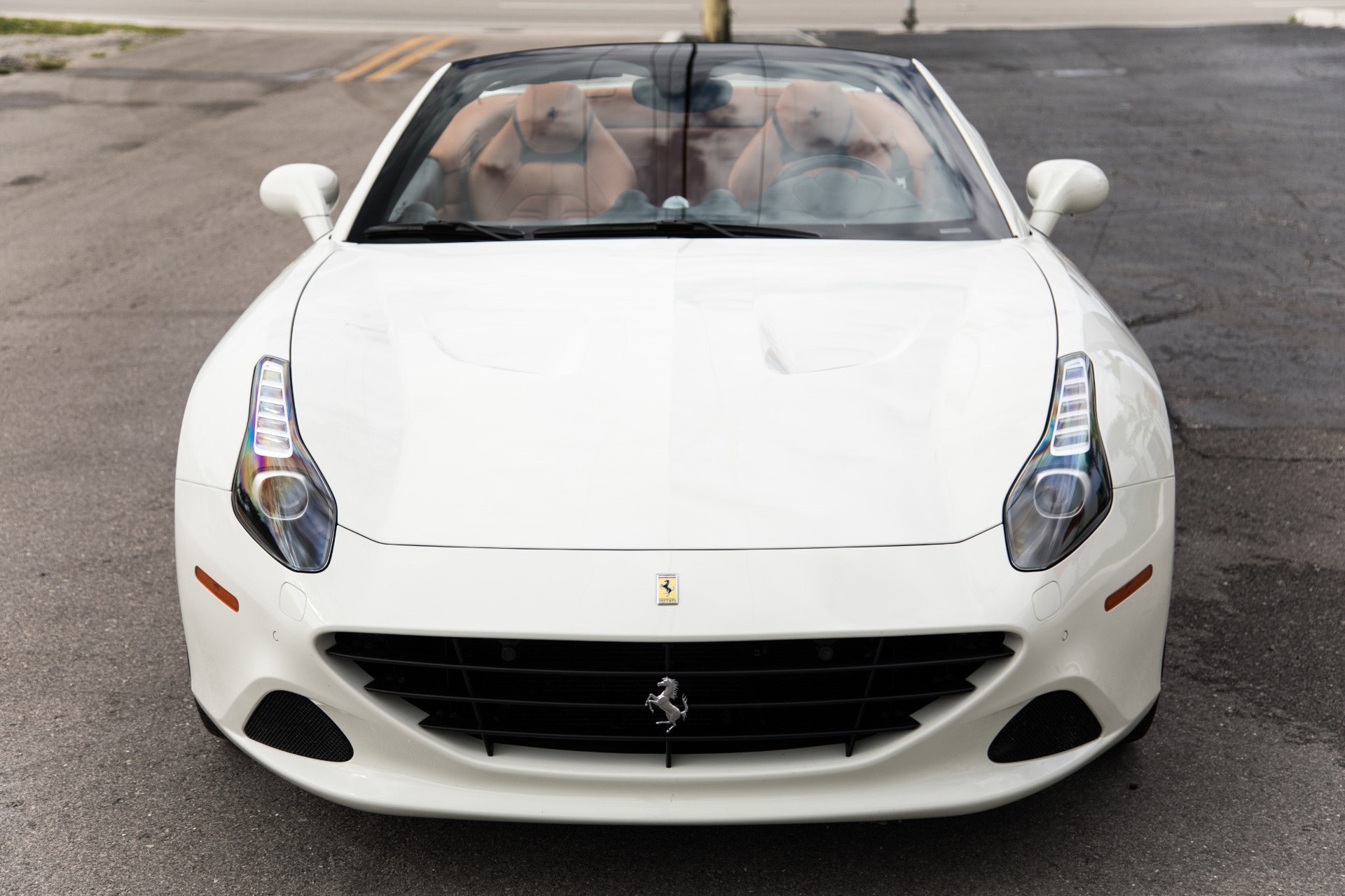 Used-2016-Ferrari-California-T