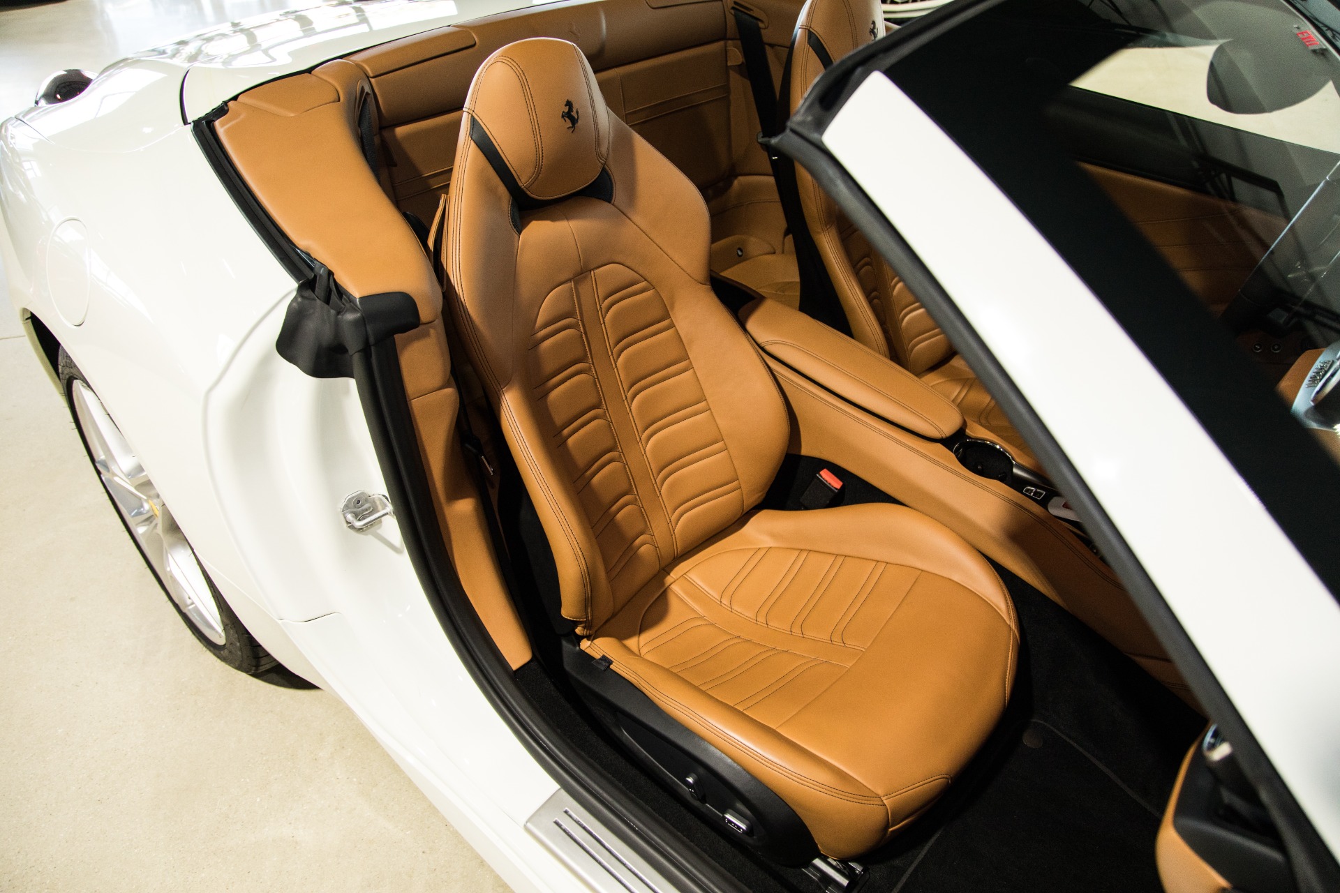 Used-2016-Ferrari-California-T