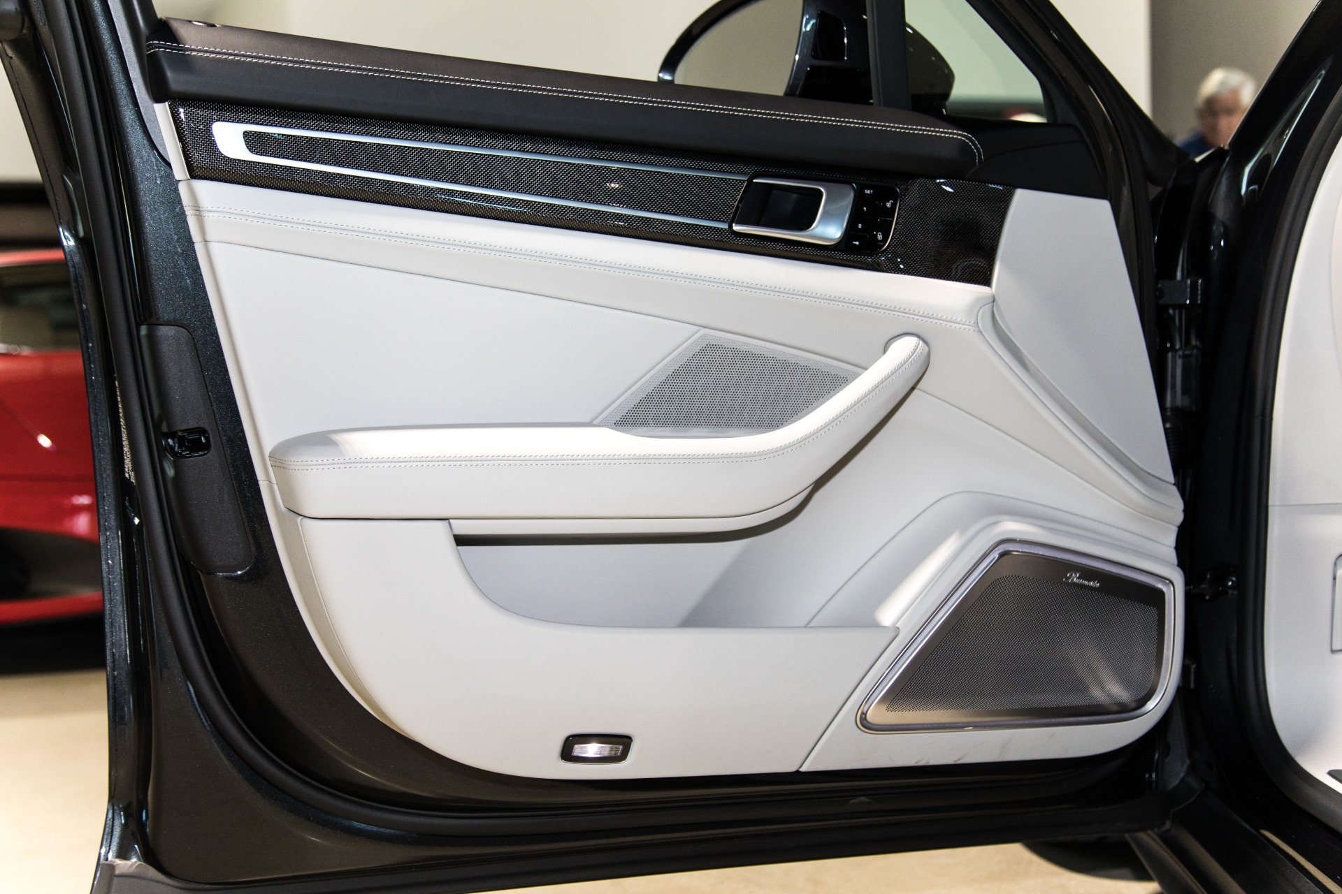 Used-2018-Porsche-Panamera-4S