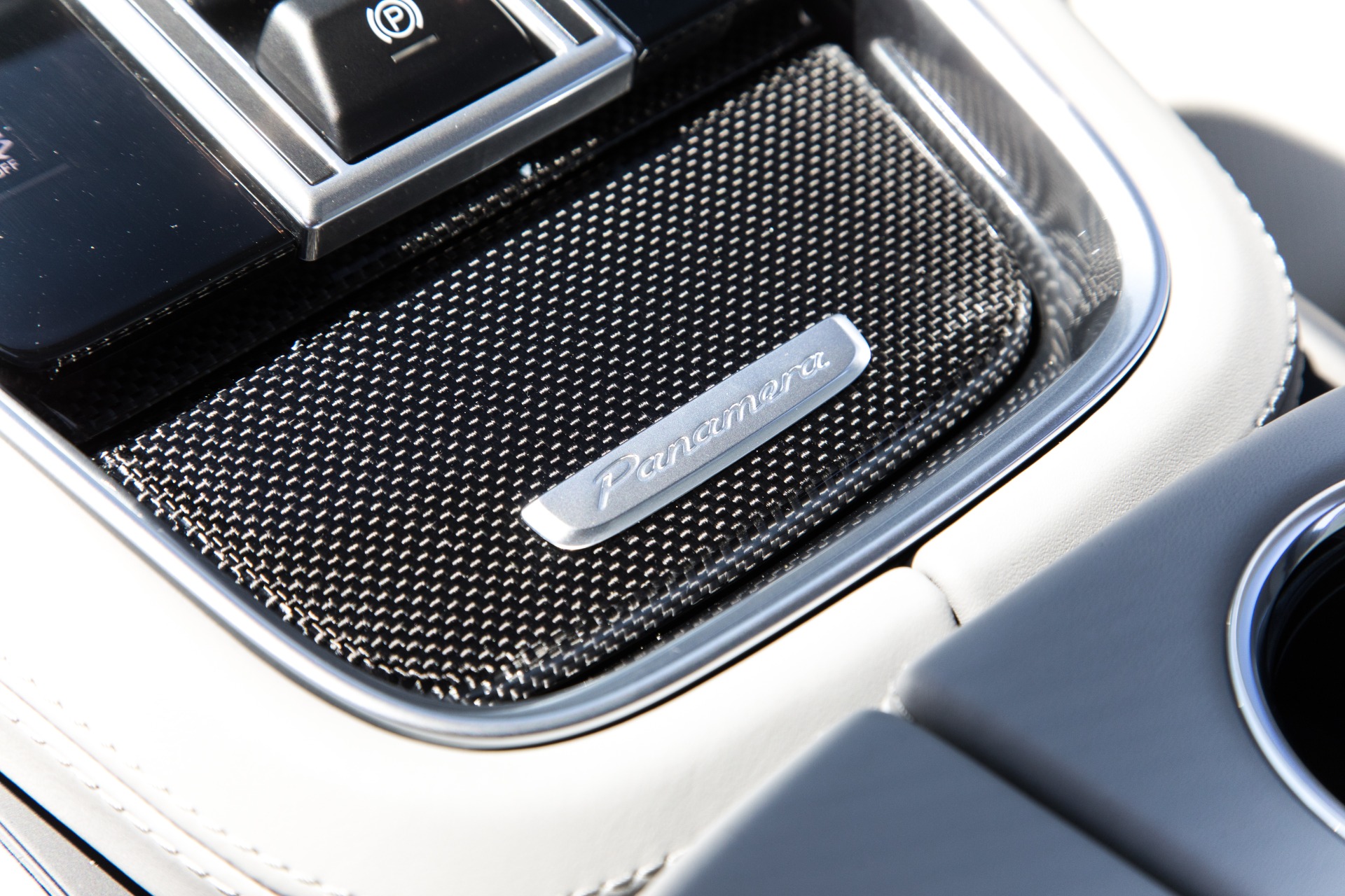 Used-2018-Porsche-Panamera-4S