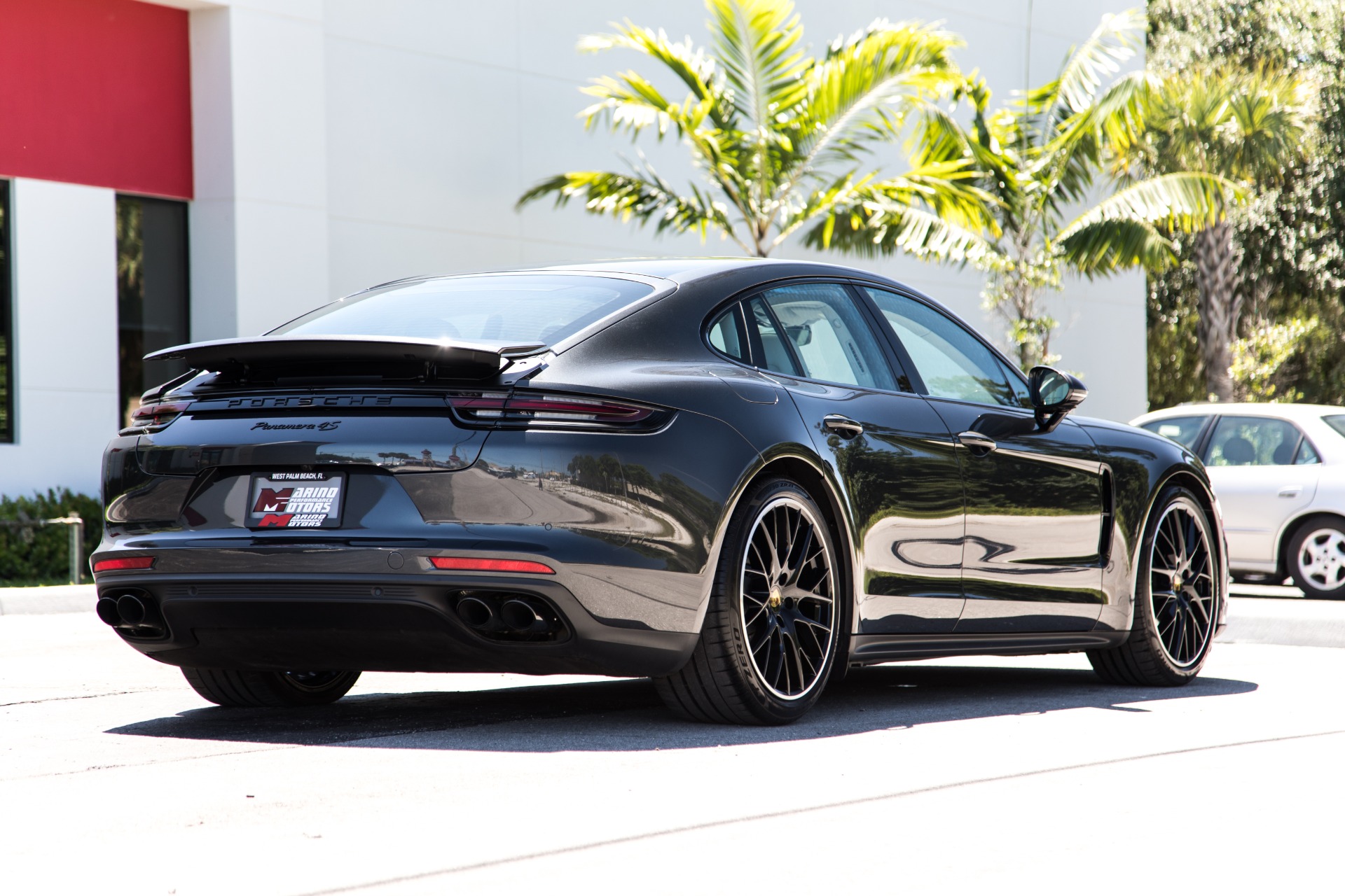 Used-2018-Porsche-Panamera-4S