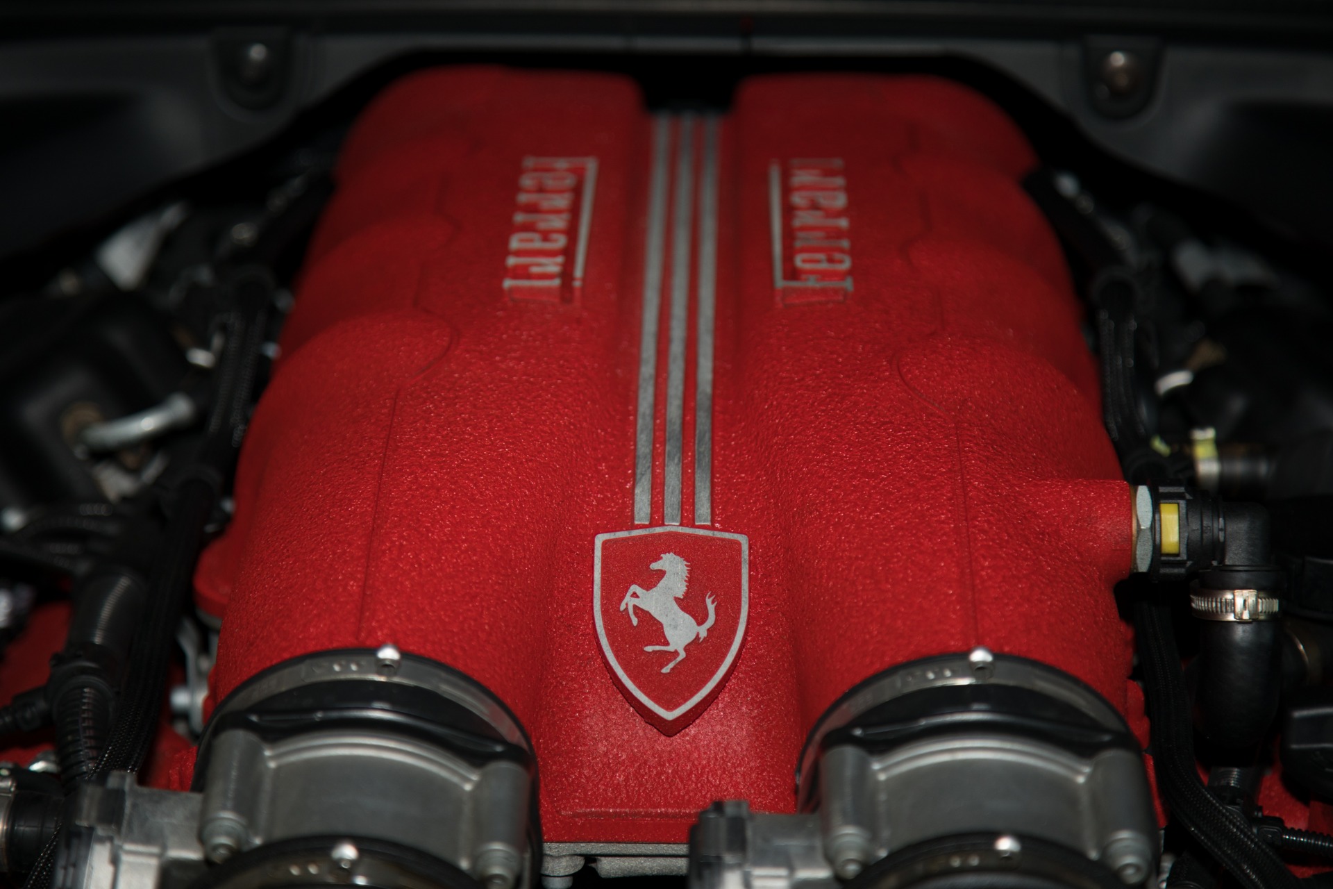 Used-2010-Ferrari-California