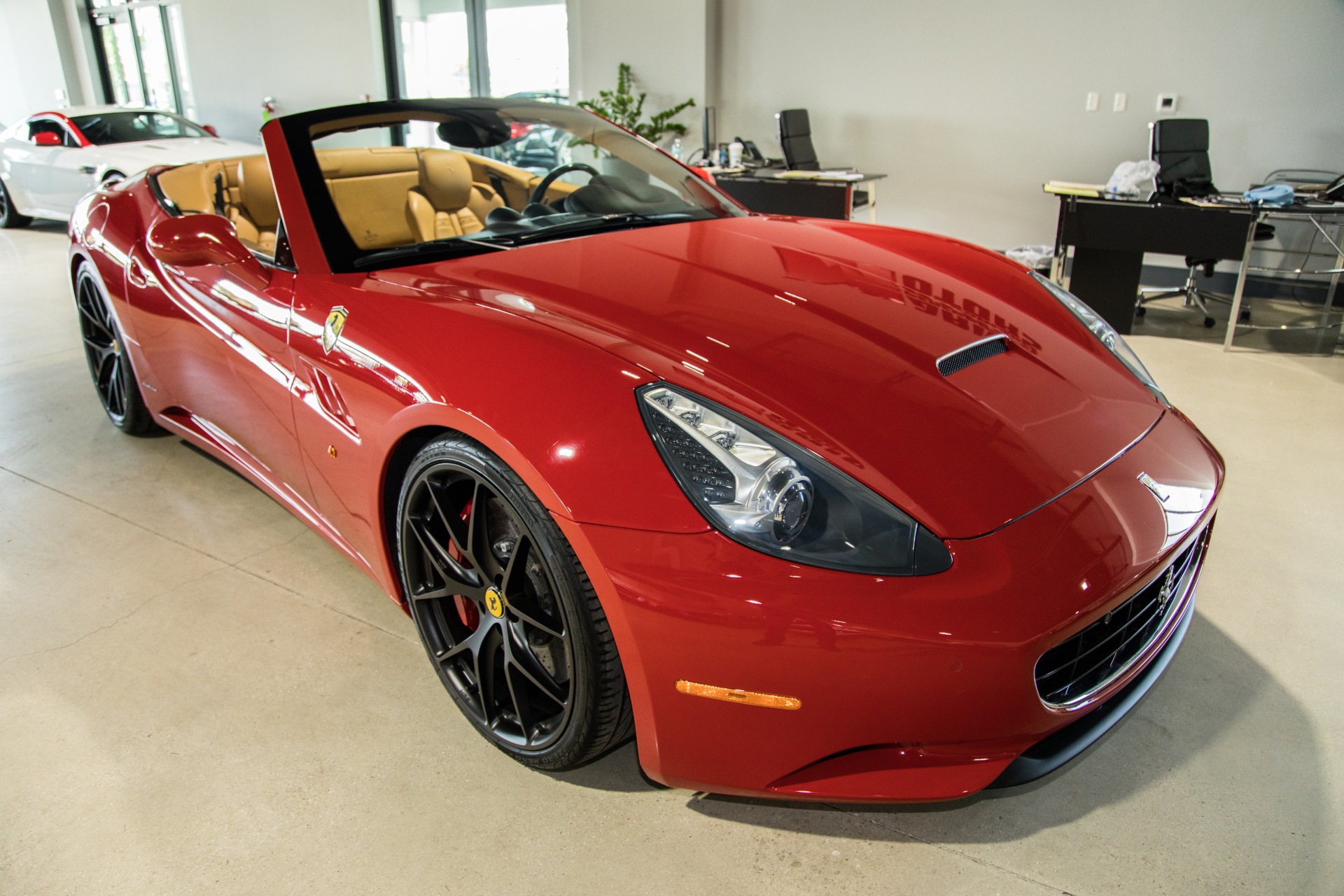 Used-2010-Ferrari-California