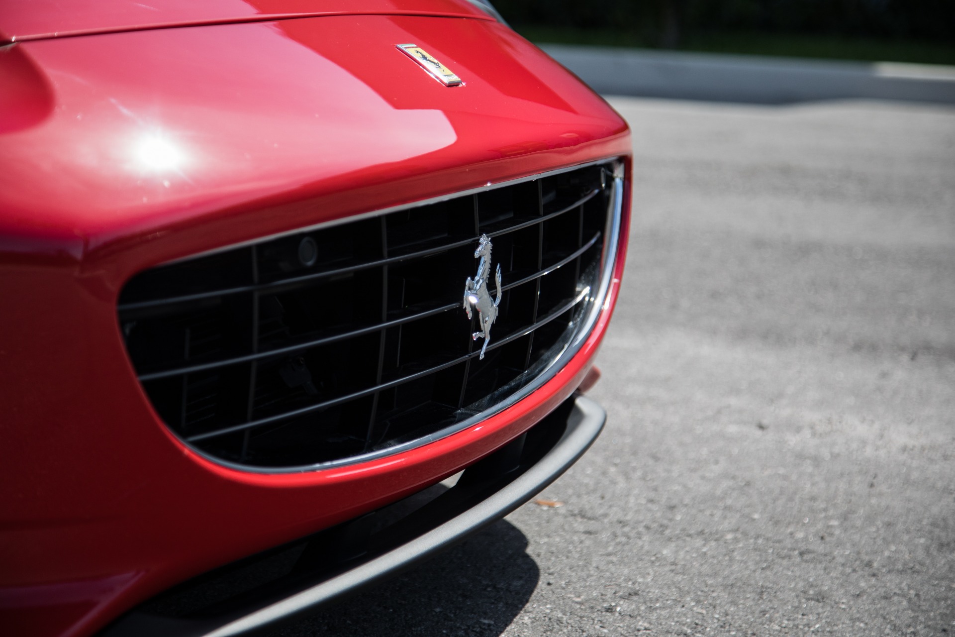Used-2010-Ferrari-California