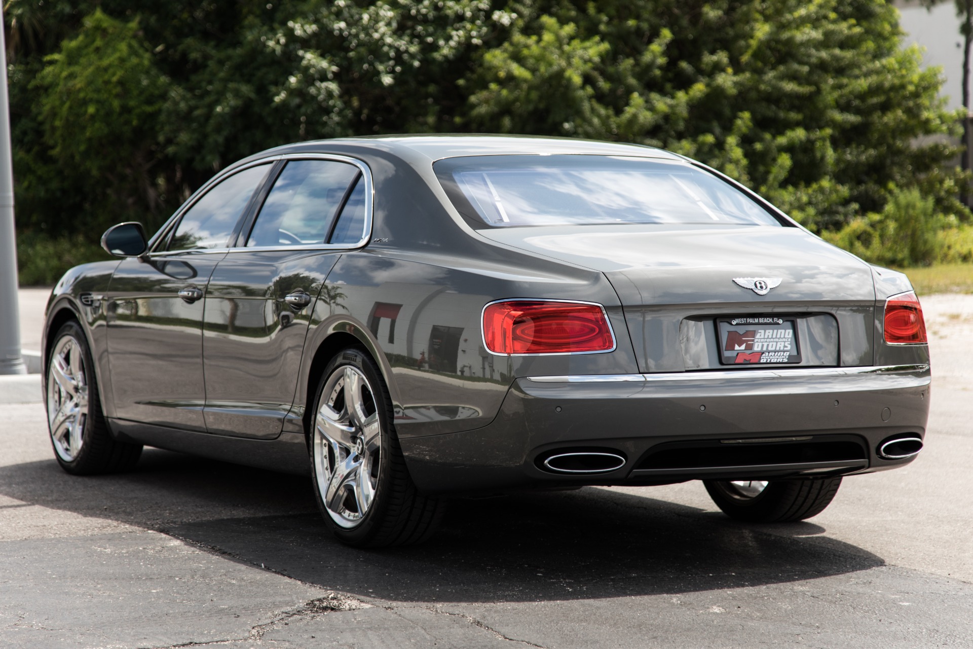 Used-2014-Bentley-Flying-Spur