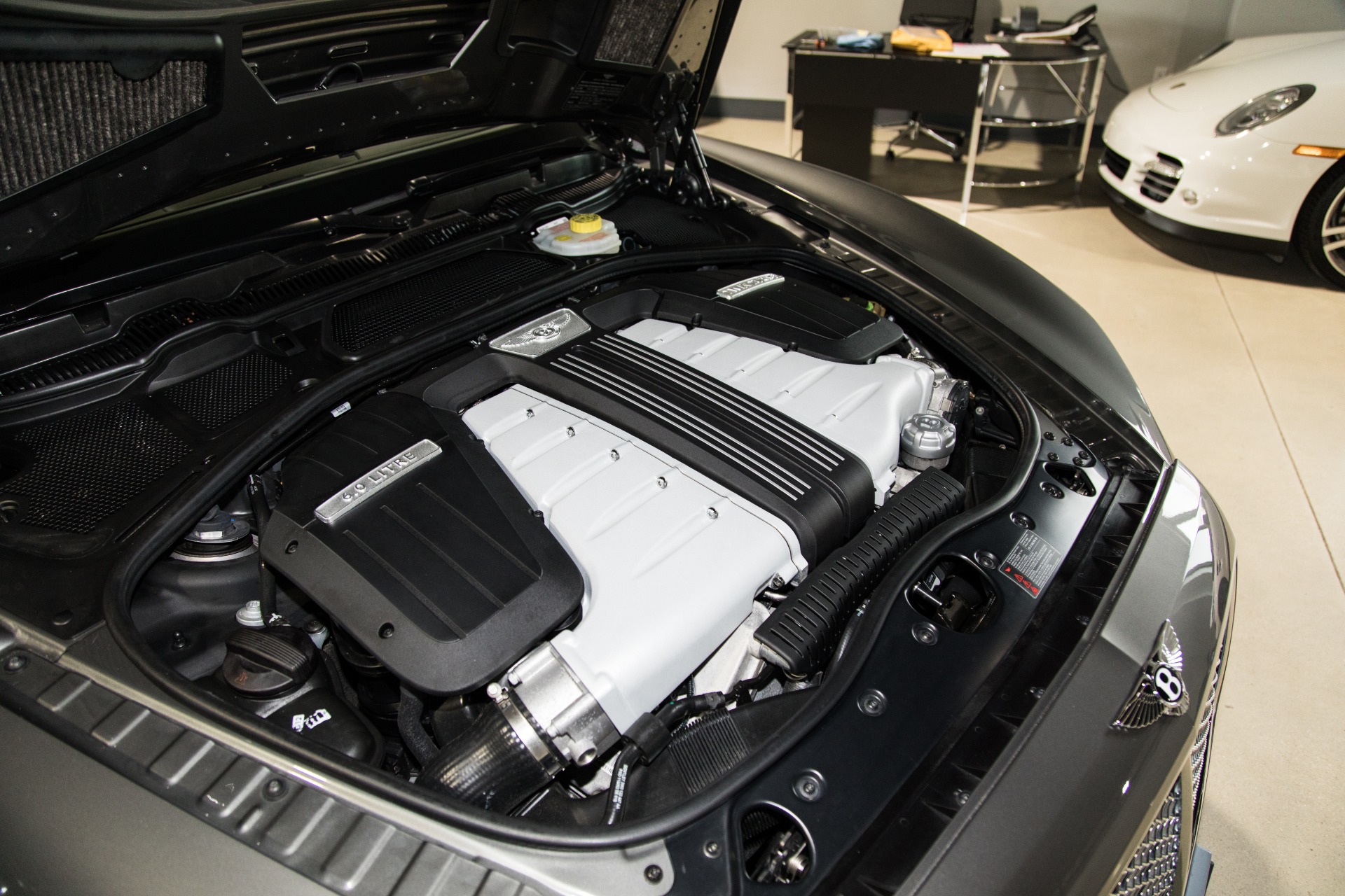 Used-2014-Bentley-Flying-Spur