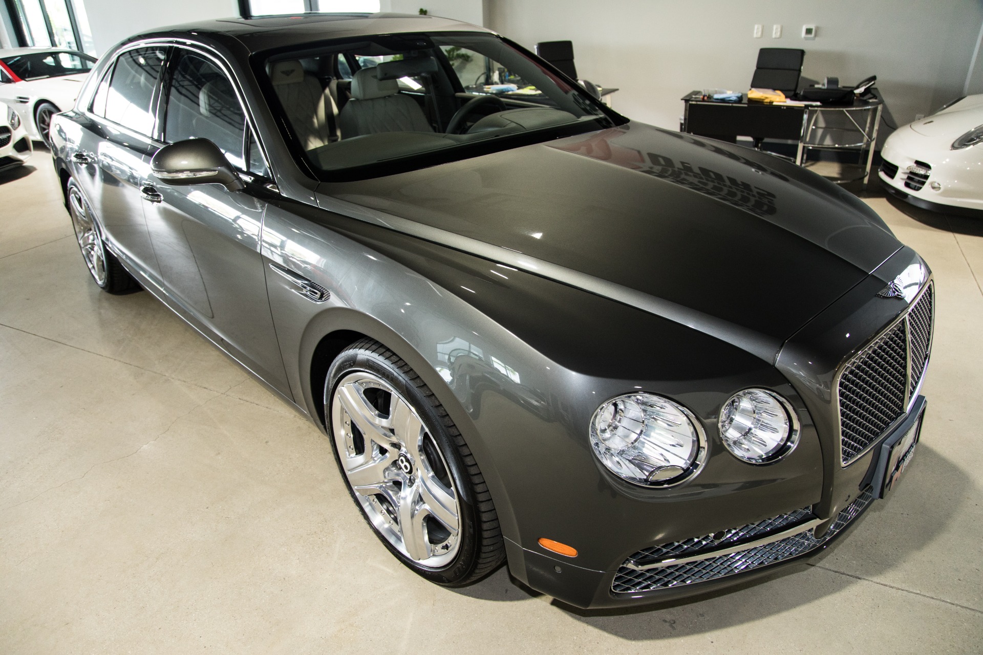 Used-2014-Bentley-Flying-Spur