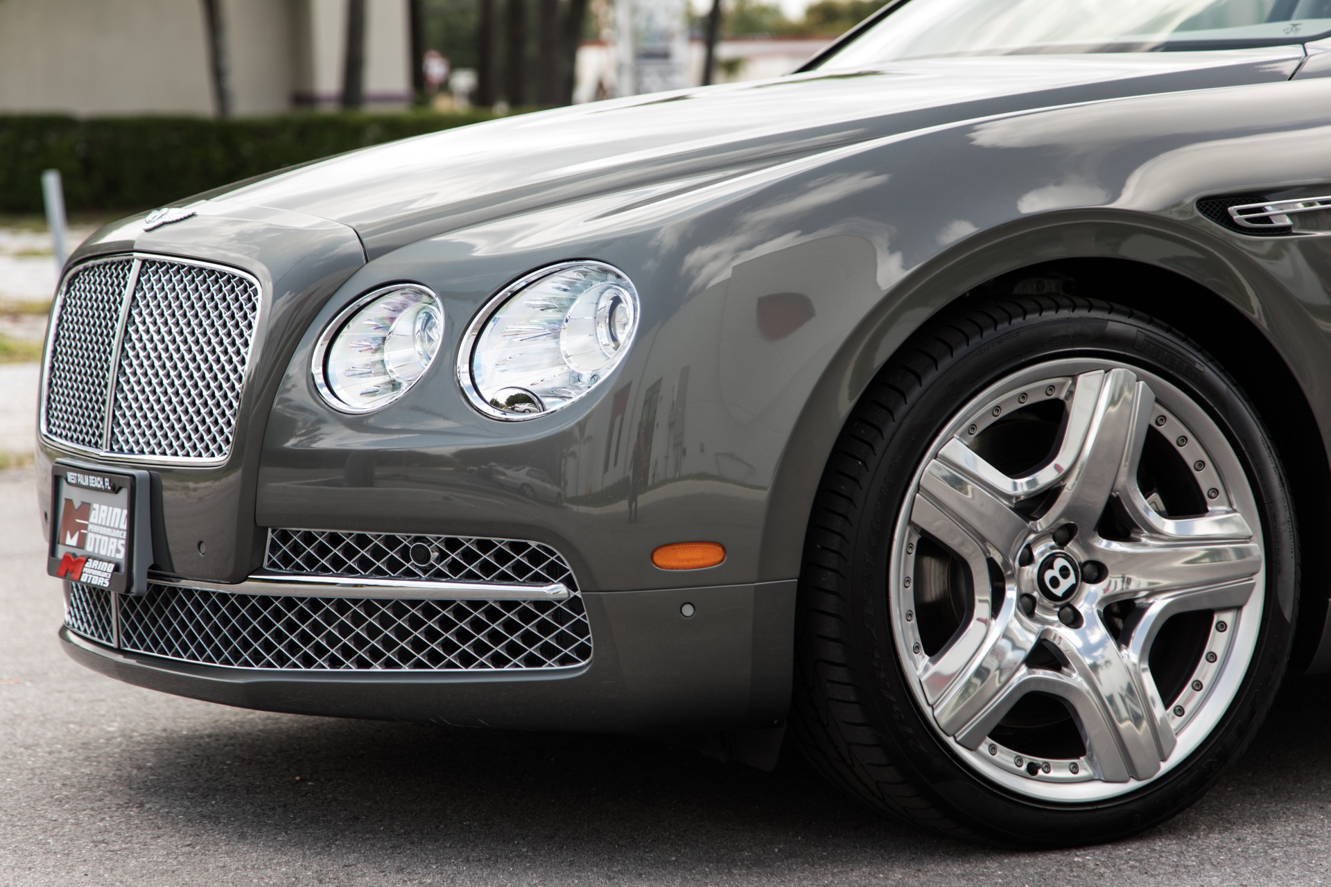 Used-2014-Bentley-Flying-Spur