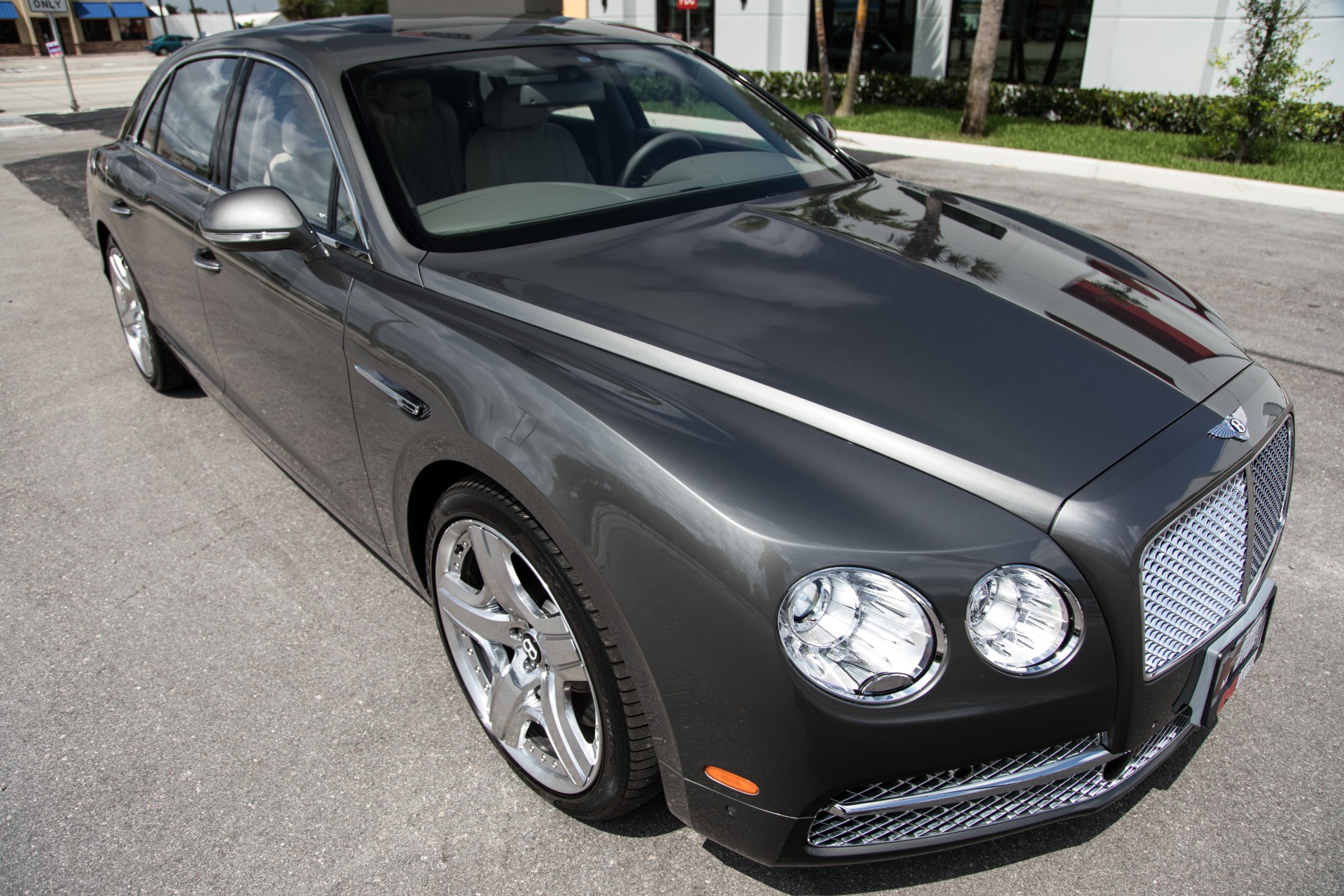 Used-2014-Bentley-Flying-Spur