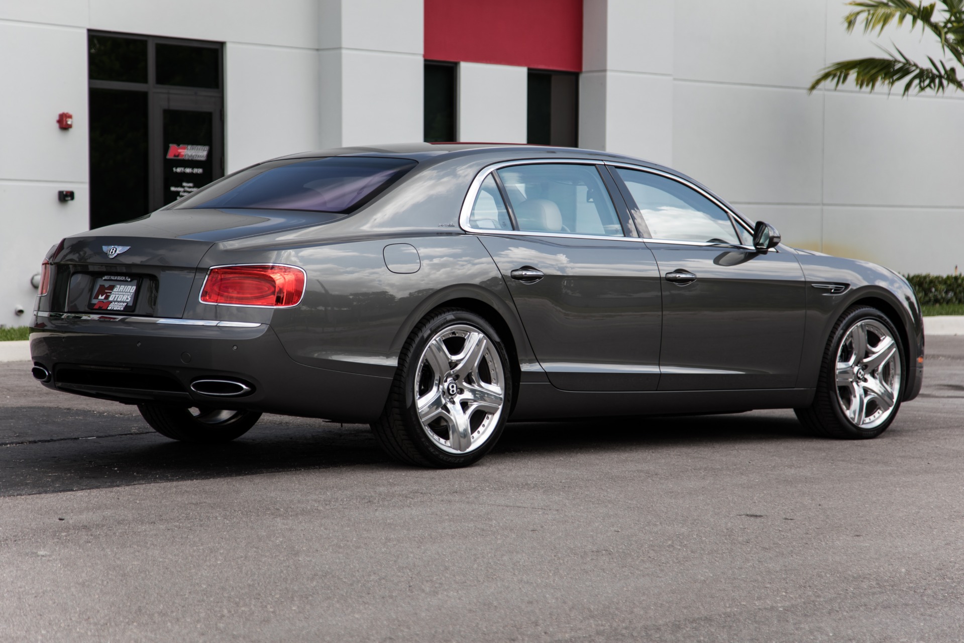 Used-2014-Bentley-Flying-Spur