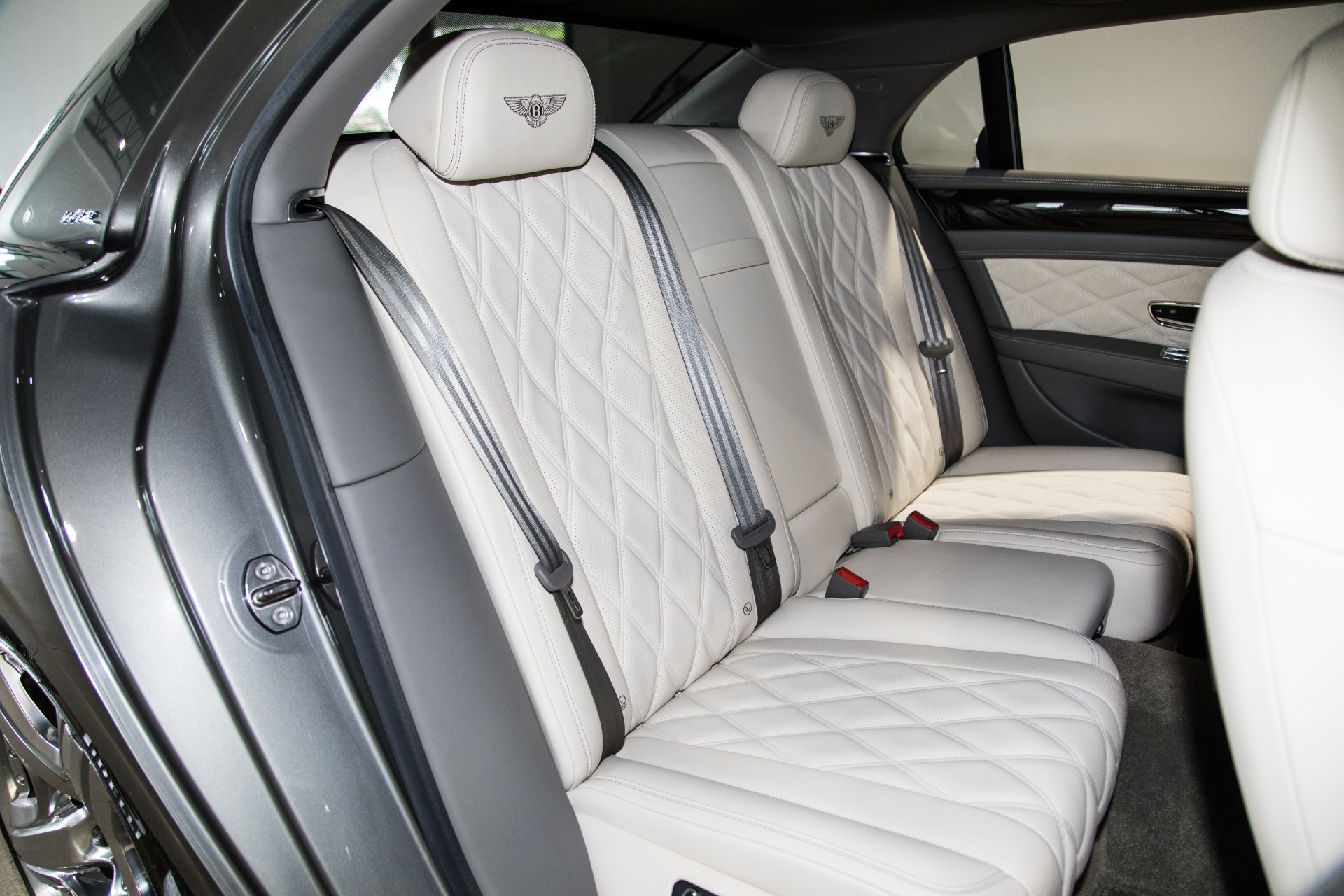 Used-2014-Bentley-Flying-Spur