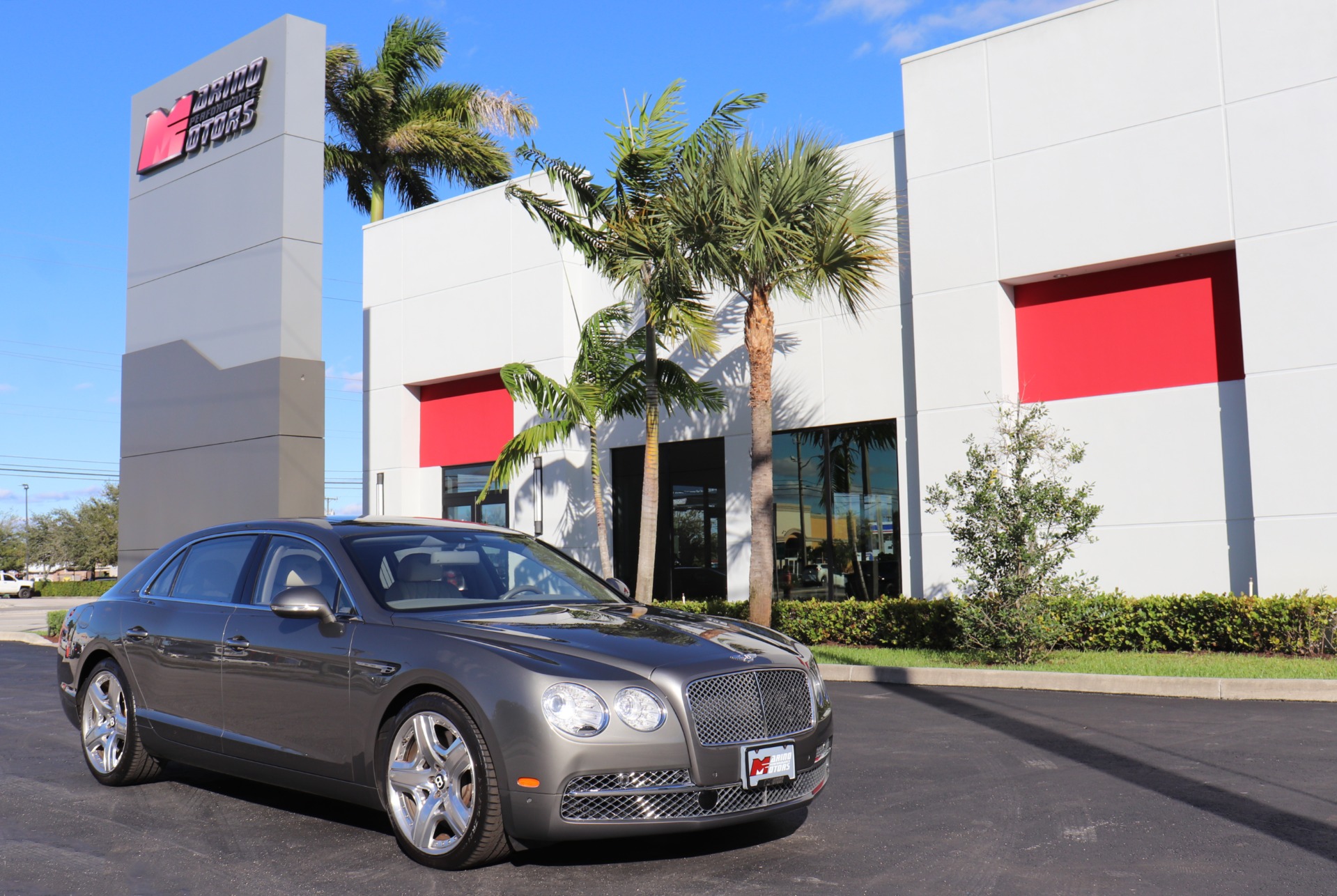 Used-2014-Bentley-Flying-Spur