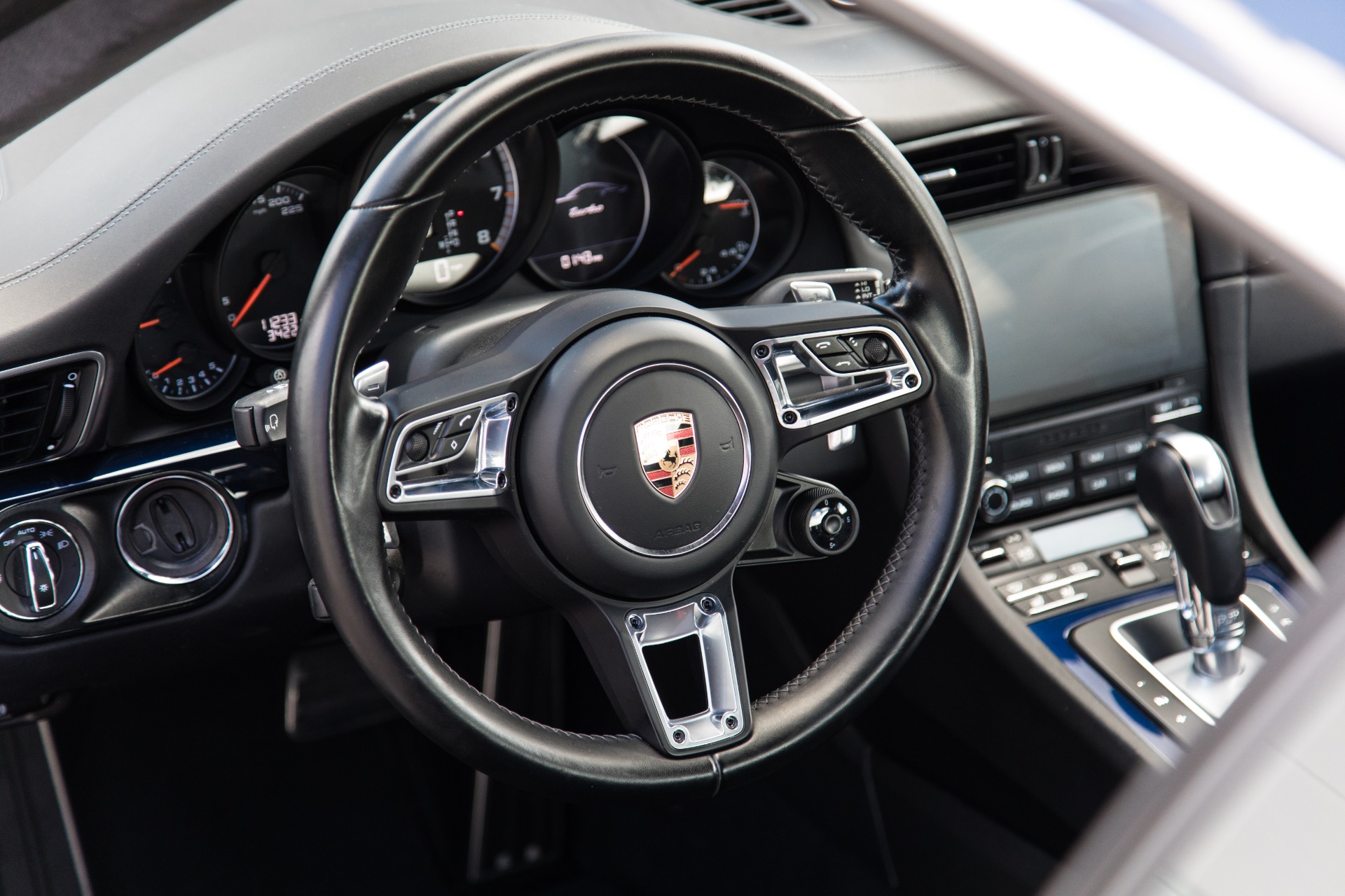 Used-2017-Porsche-911-Turbo