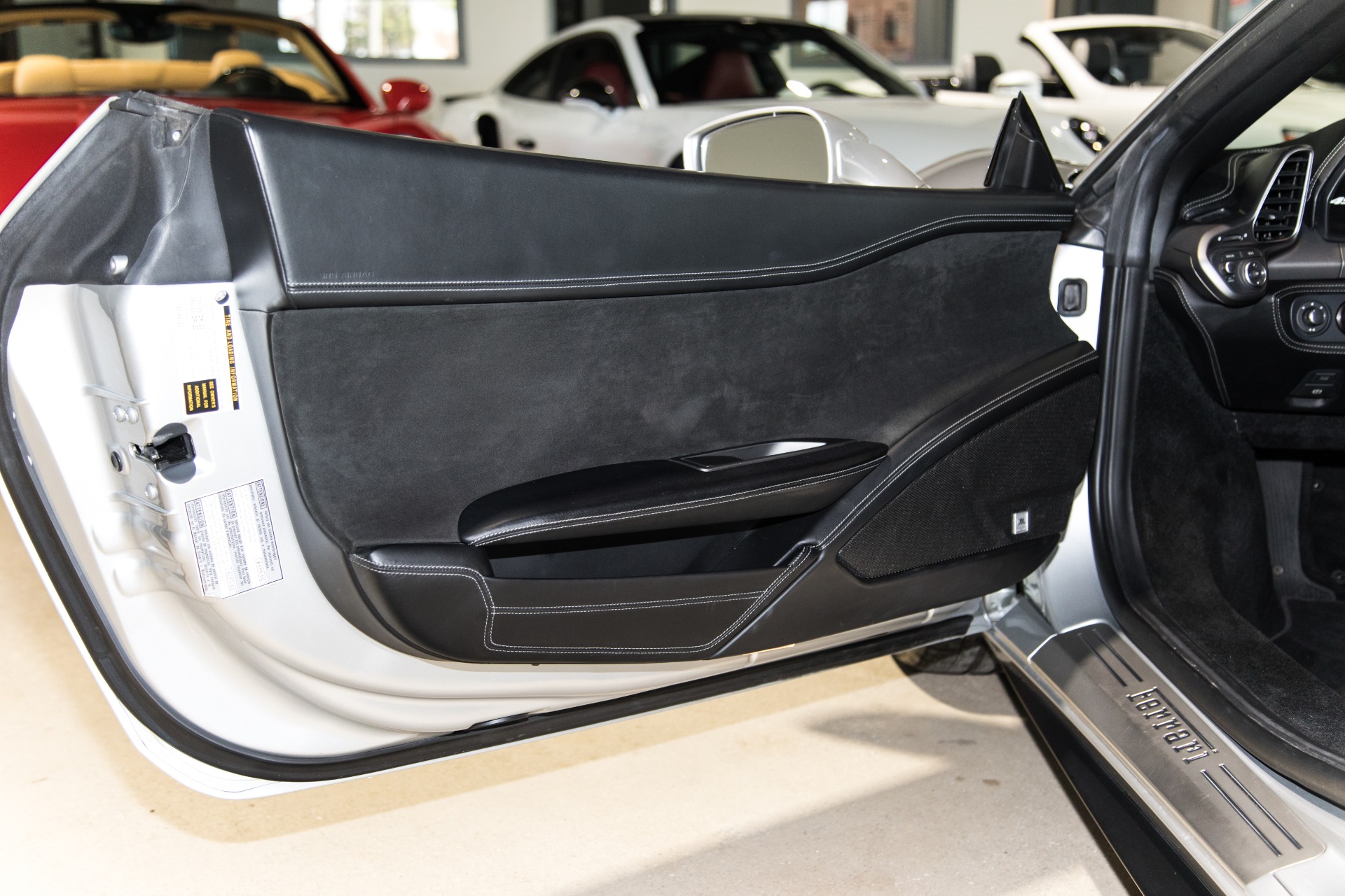 Used-2013-Ferrari-458-Spider