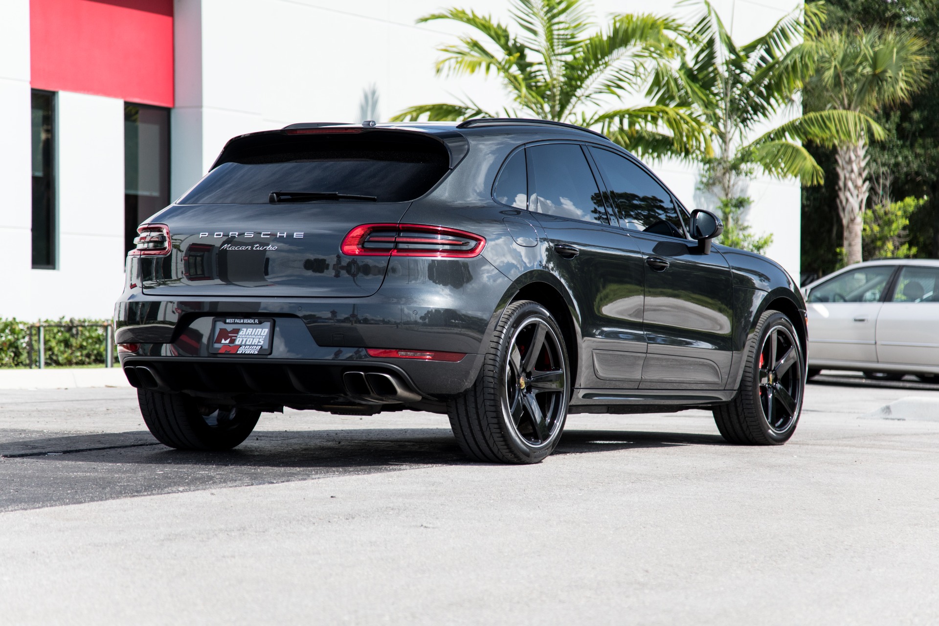 Used-2018-Porsche-Macan-Turbo