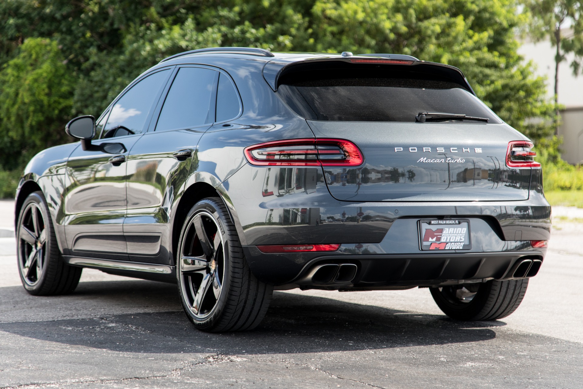 Used-2018-Porsche-Macan-Turbo