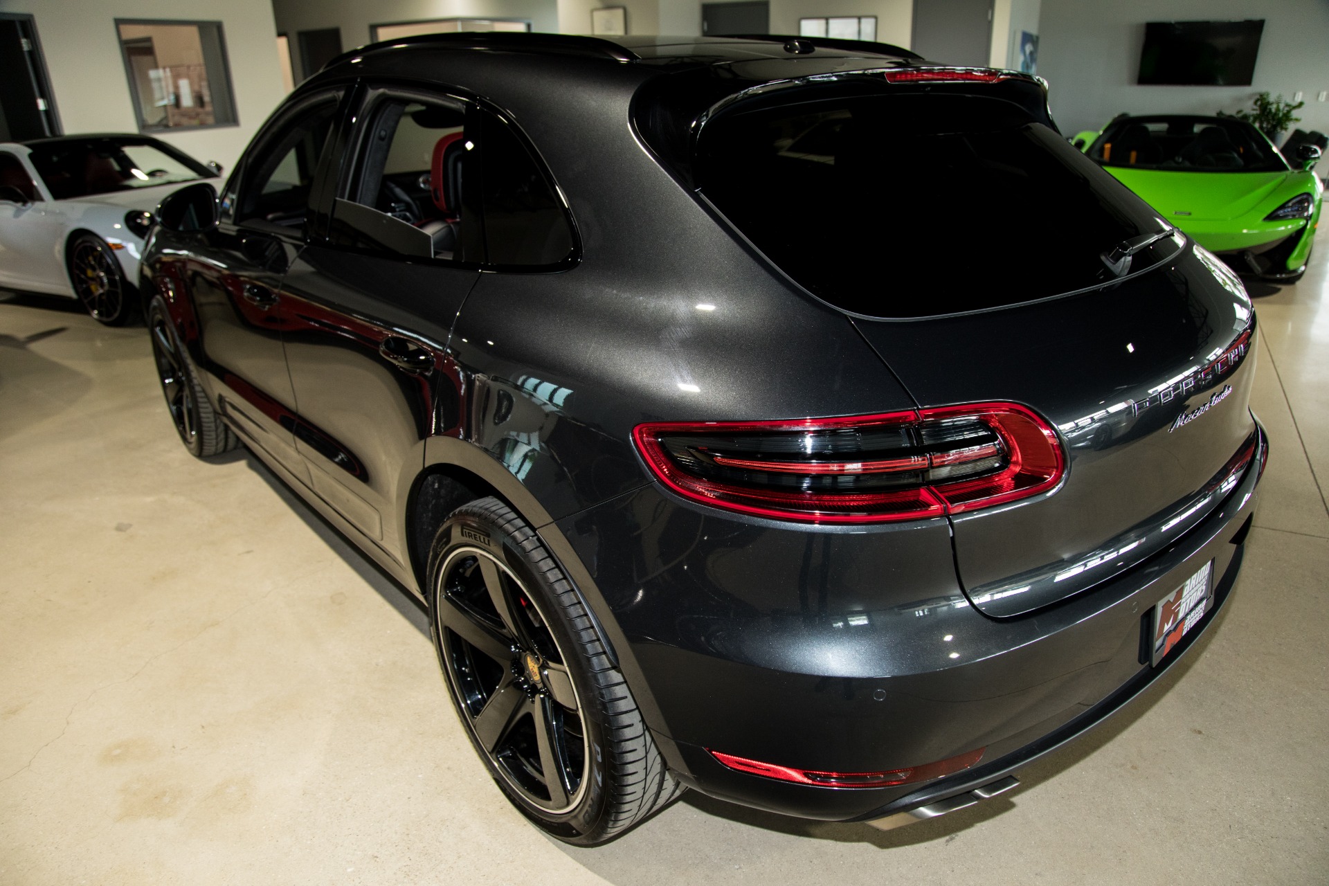 Used-2018-Porsche-Macan-Turbo