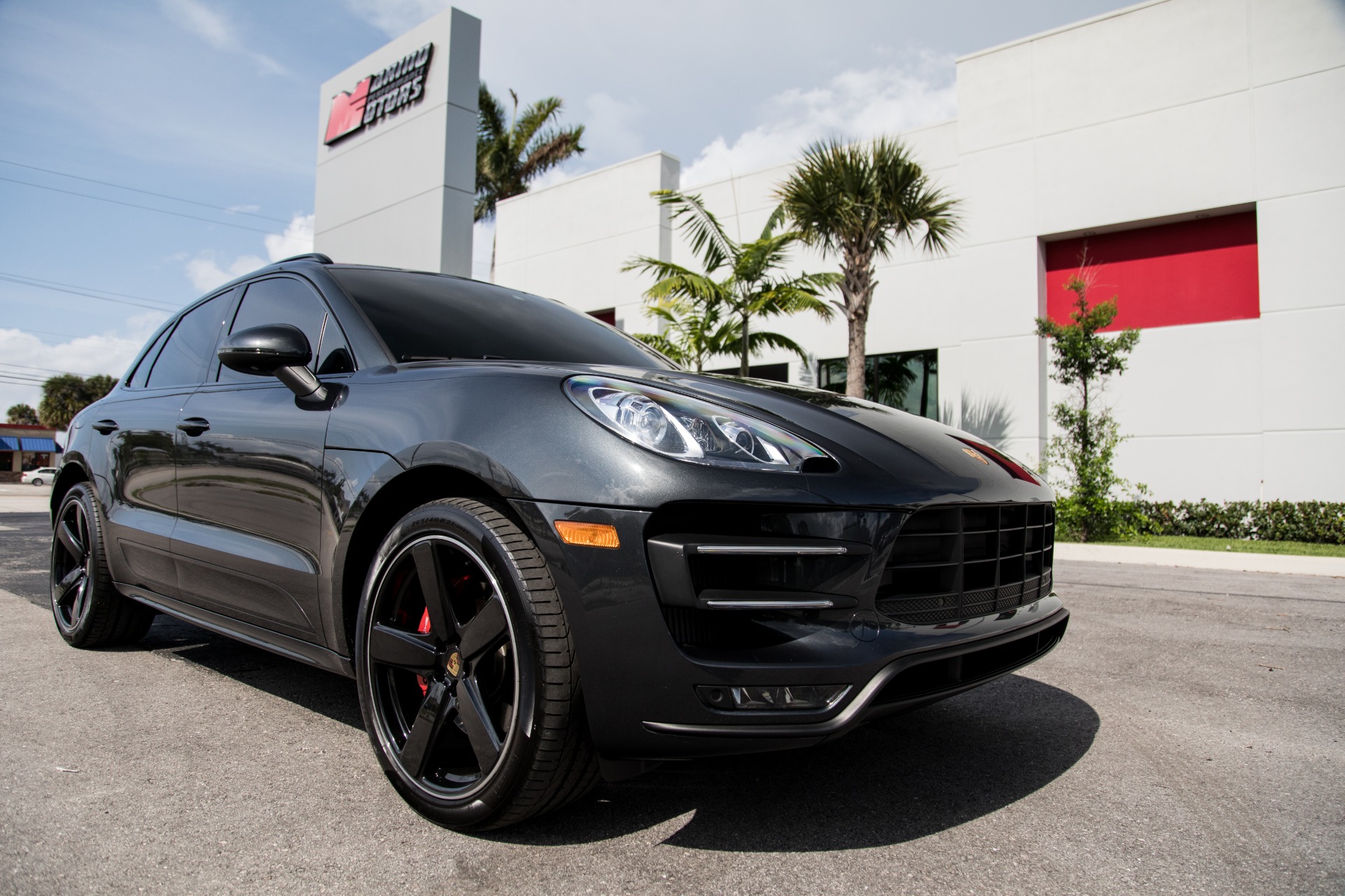Used-2018-Porsche-Macan-Turbo