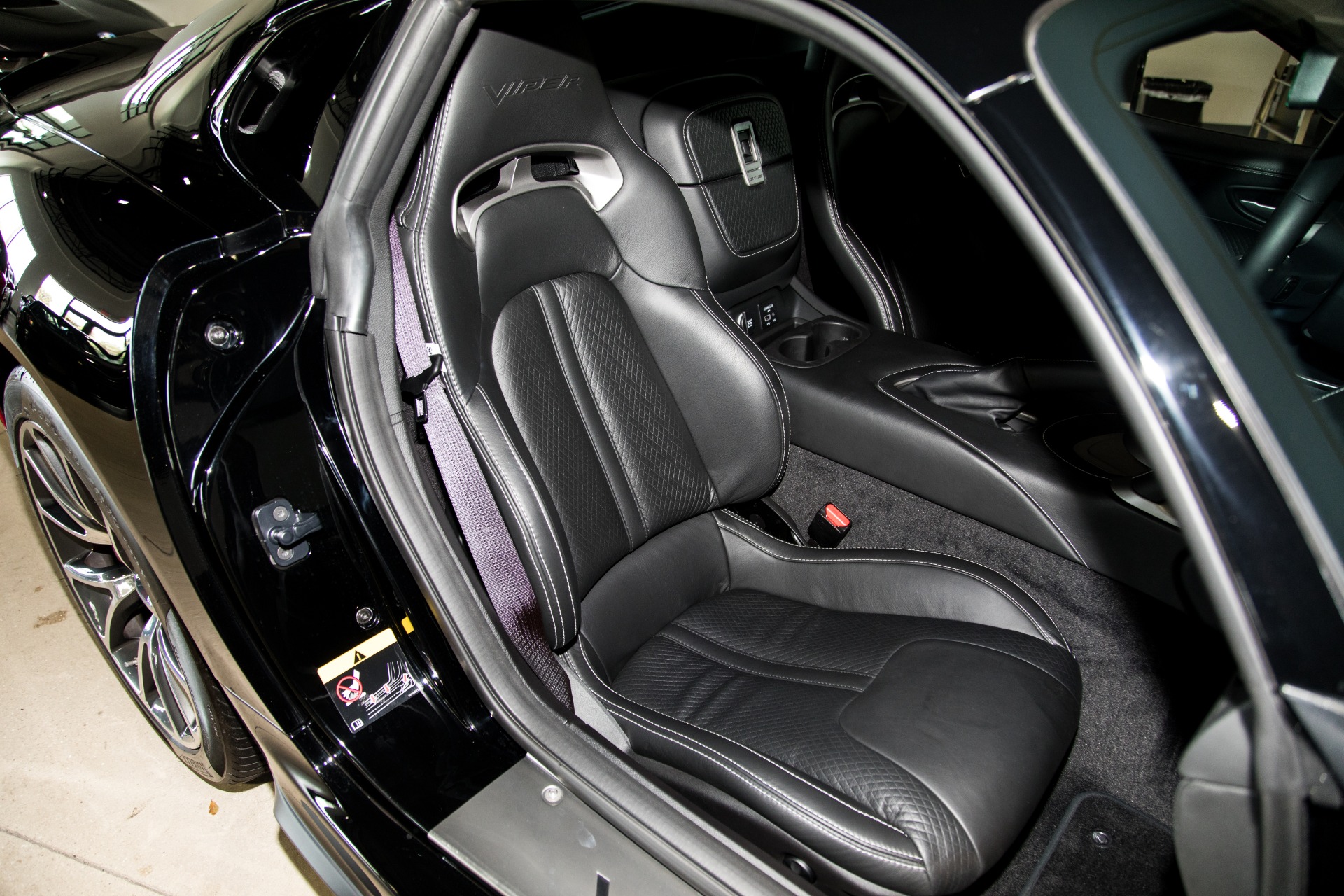 Used-2014-Dodge-SRT-Viper-GTS