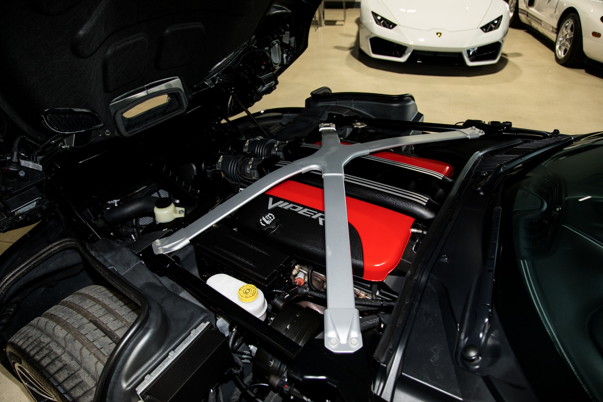 Used-2014-Dodge-SRT-Viper-GTS