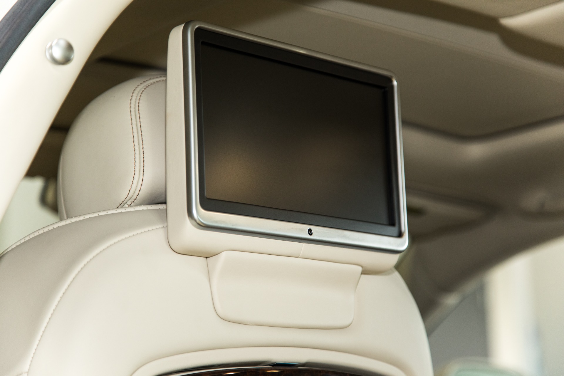 Used-2014-Bentley-Flying-Spur