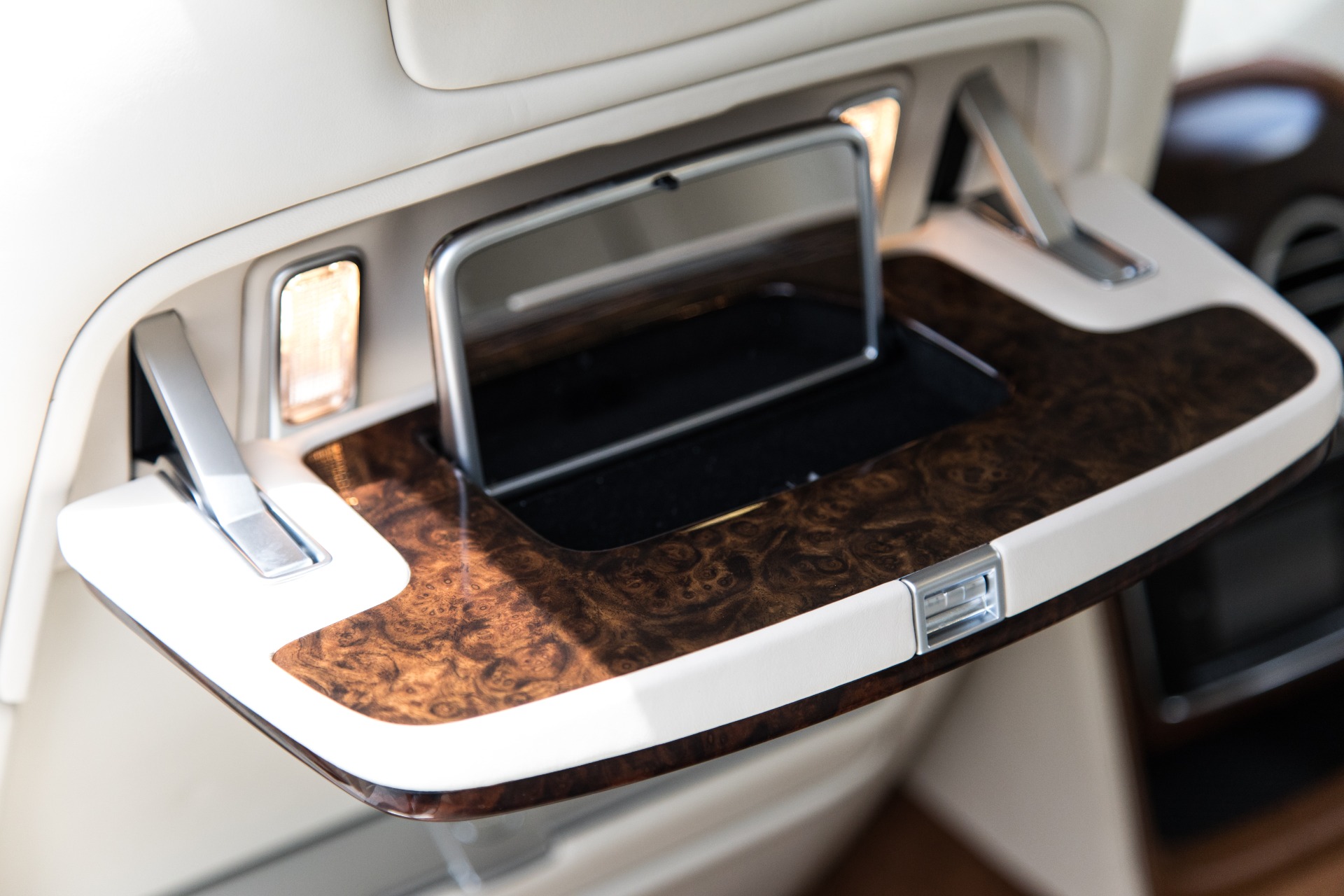 Used-2014-Bentley-Flying-Spur