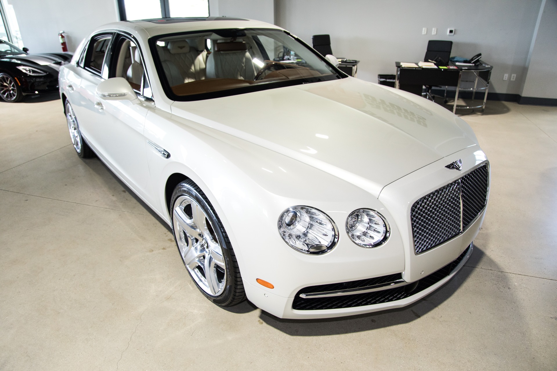 Used-2014-Bentley-Flying-Spur