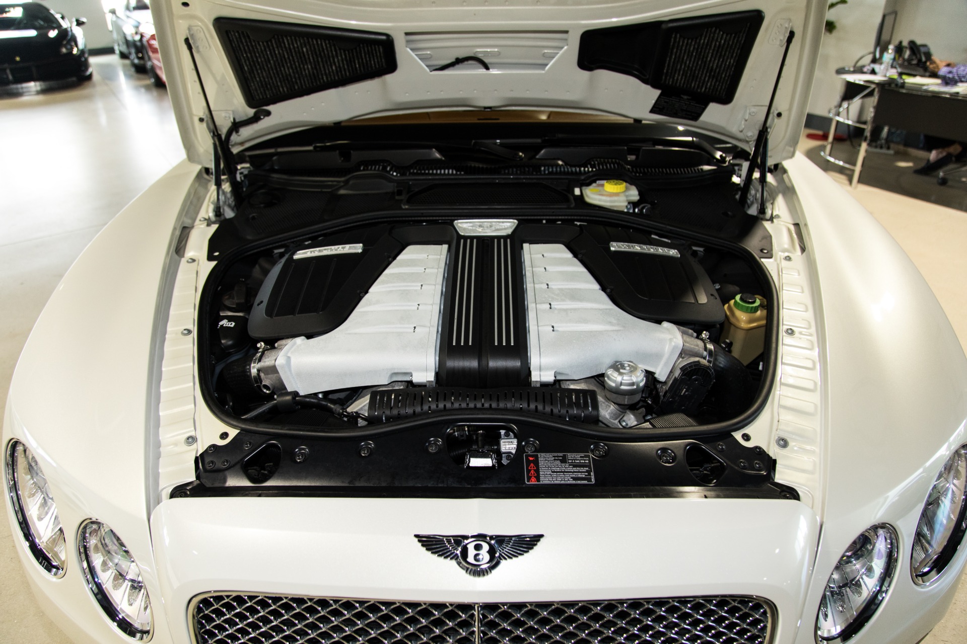 Used-2014-Bentley-Flying-Spur