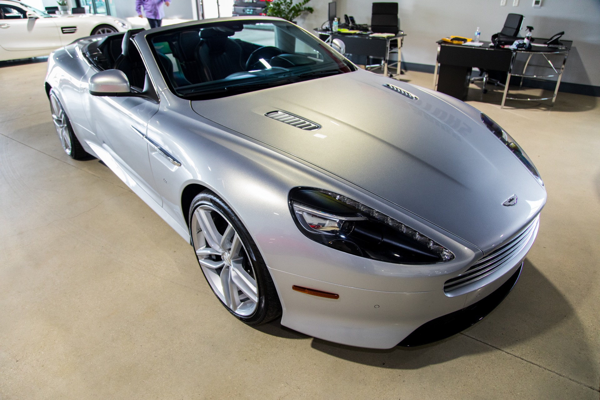 Used-2016-Aston-Martin-DB9-GT-Volante