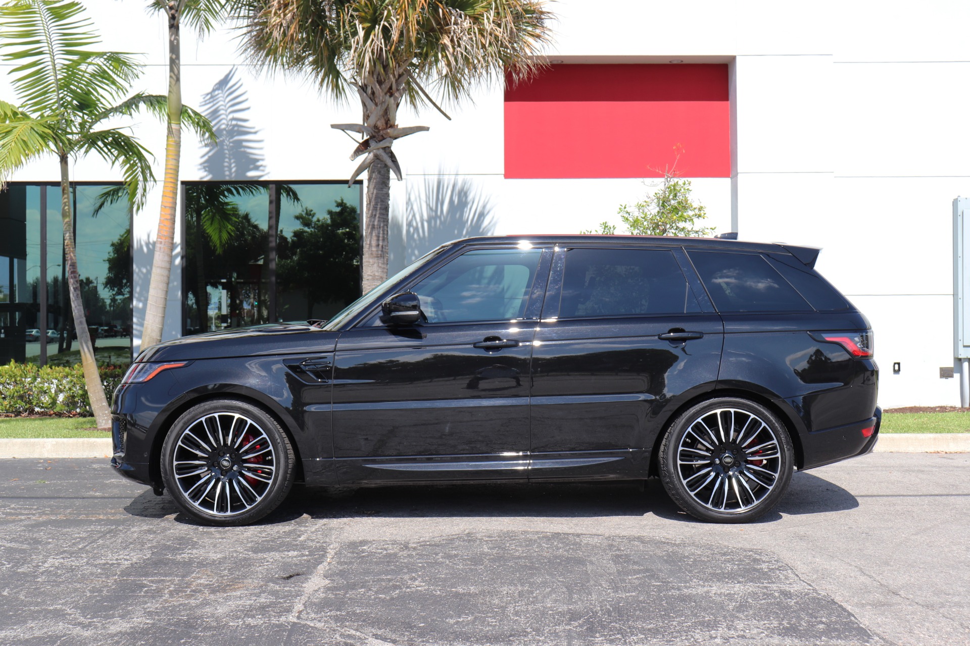 Used-2019-Land-Rover-Range-Rover-Sport-Supercharged-Dynamic
