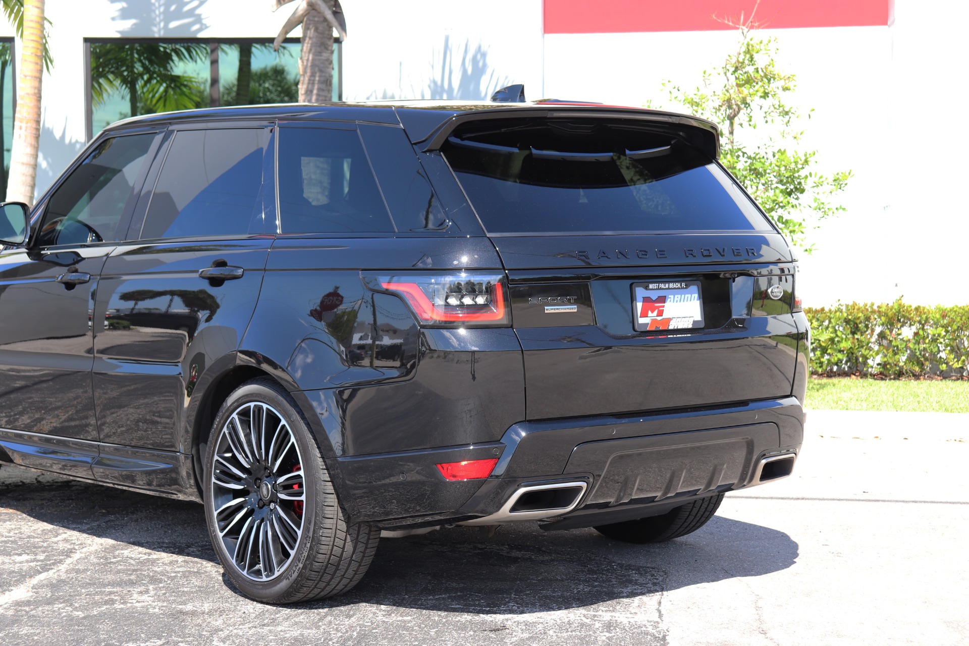 Used-2019-Land-Rover-Range-Rover-Sport-Supercharged-Dynamic