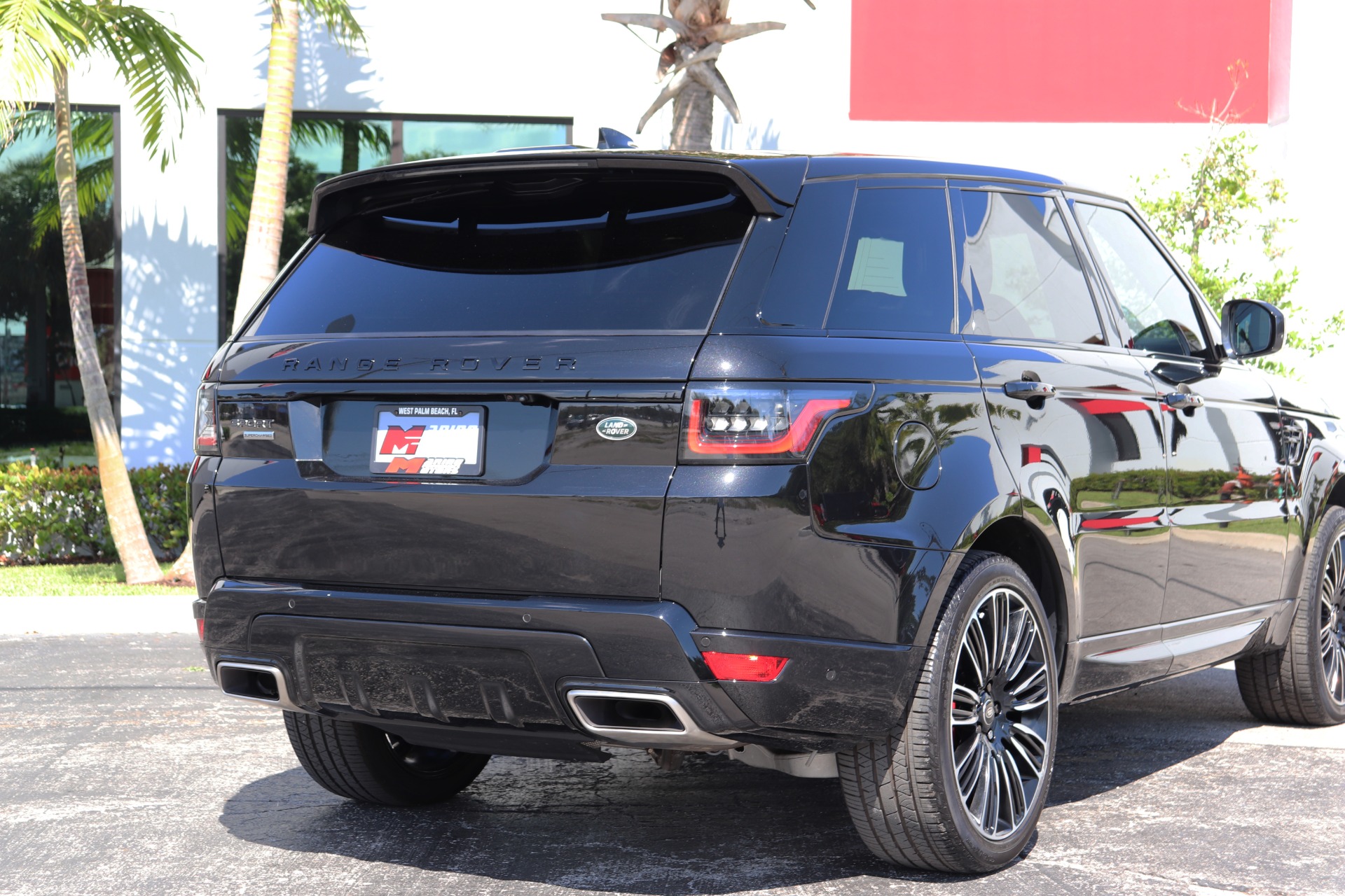 Used-2019-Land-Rover-Range-Rover-Sport-Supercharged-Dynamic