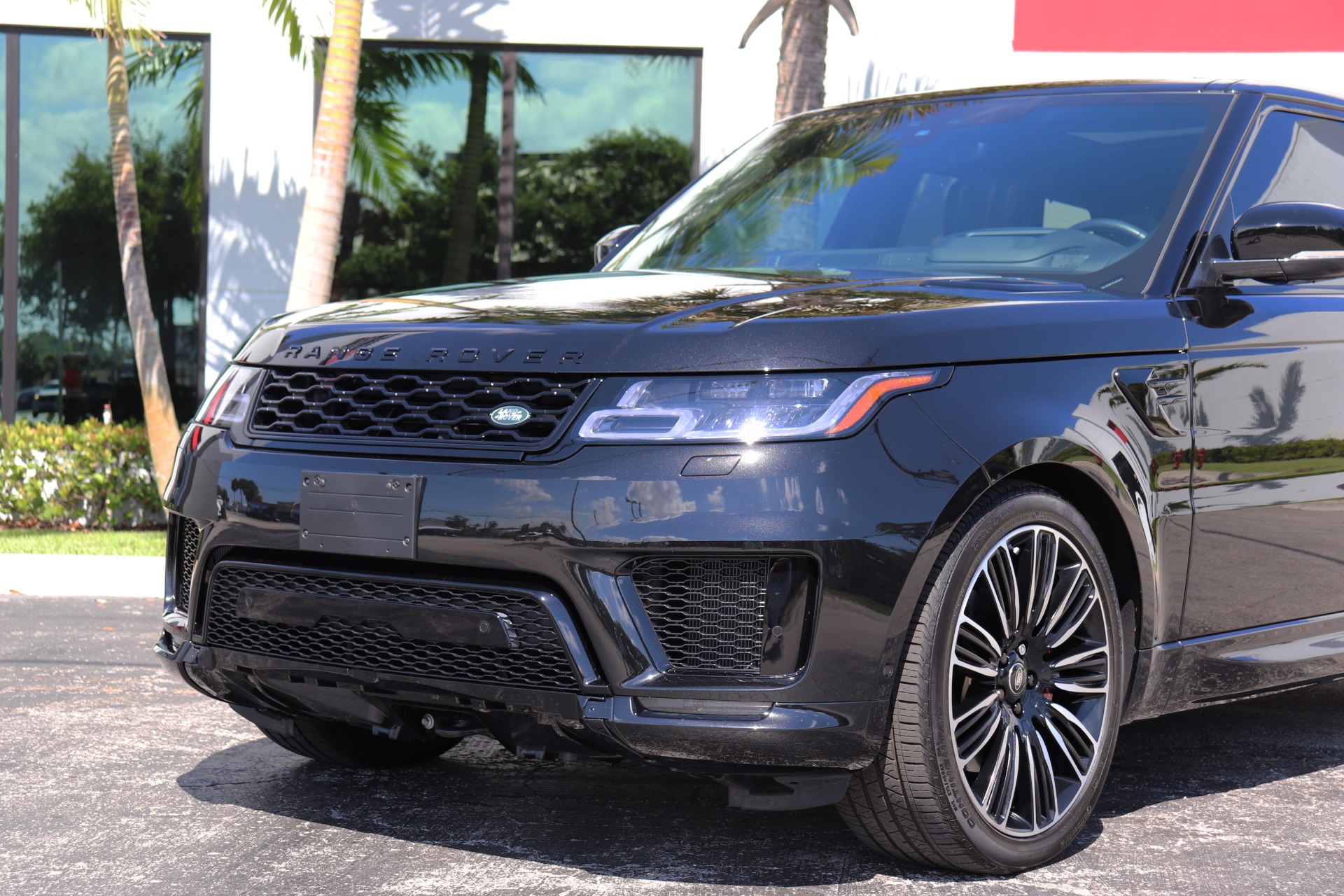 Used-2019-Land-Rover-Range-Rover-Sport-Supercharged-Dynamic