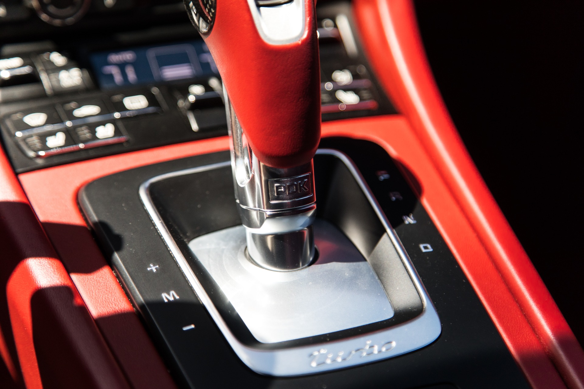 Used-2015-Porsche-911-Turbo