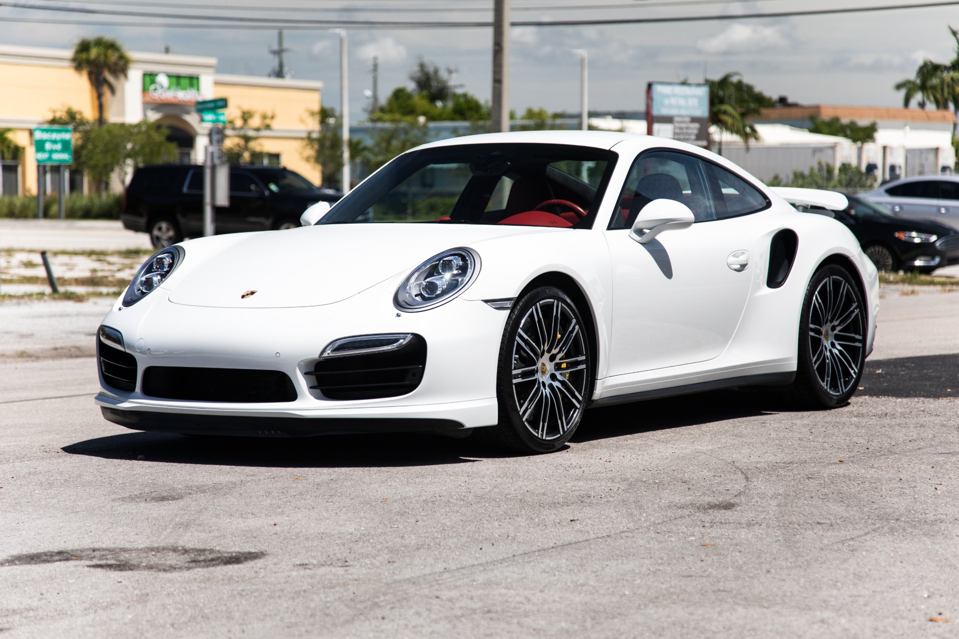 Used-2015-Porsche-911-Turbo