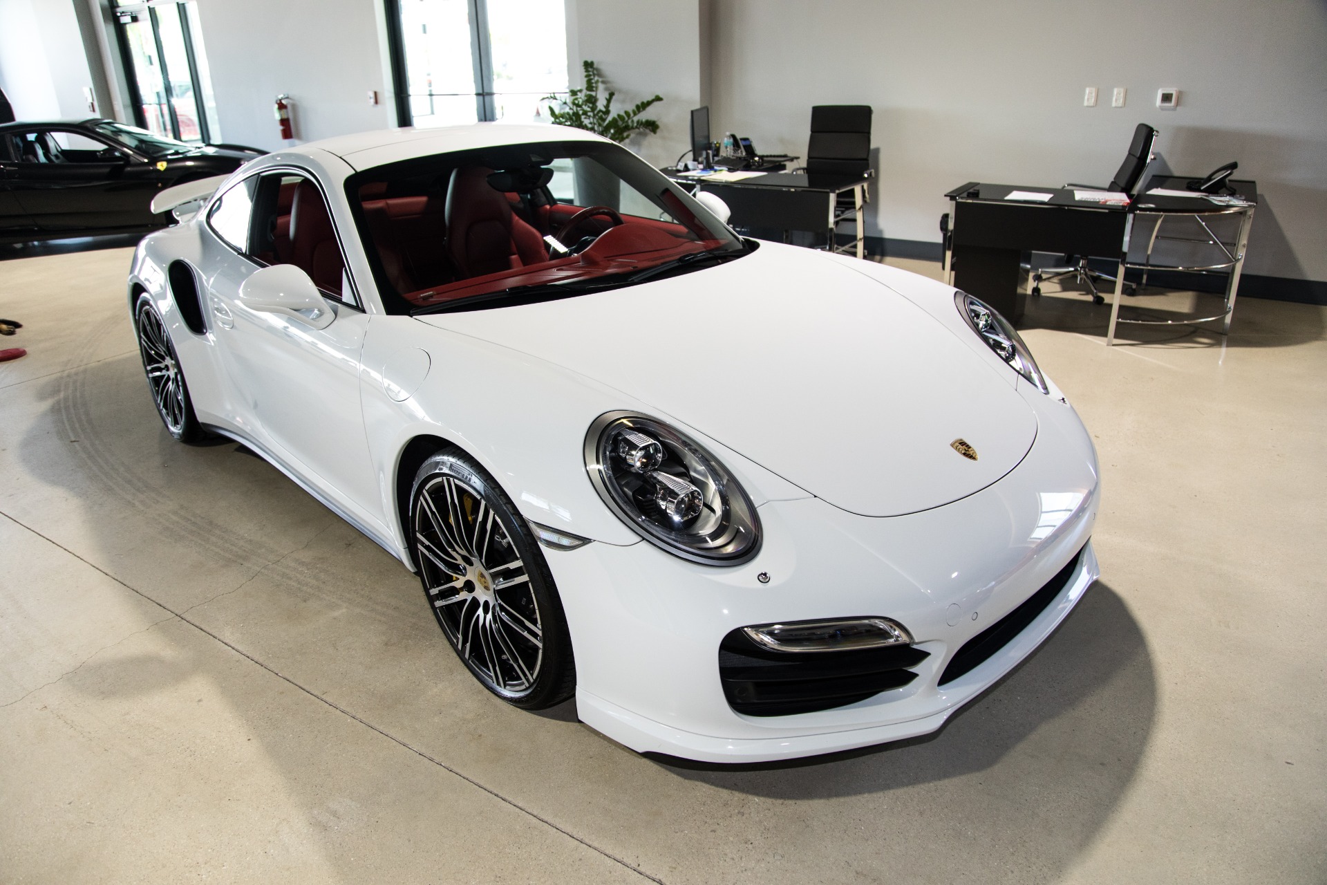 Used-2015-Porsche-911-Turbo