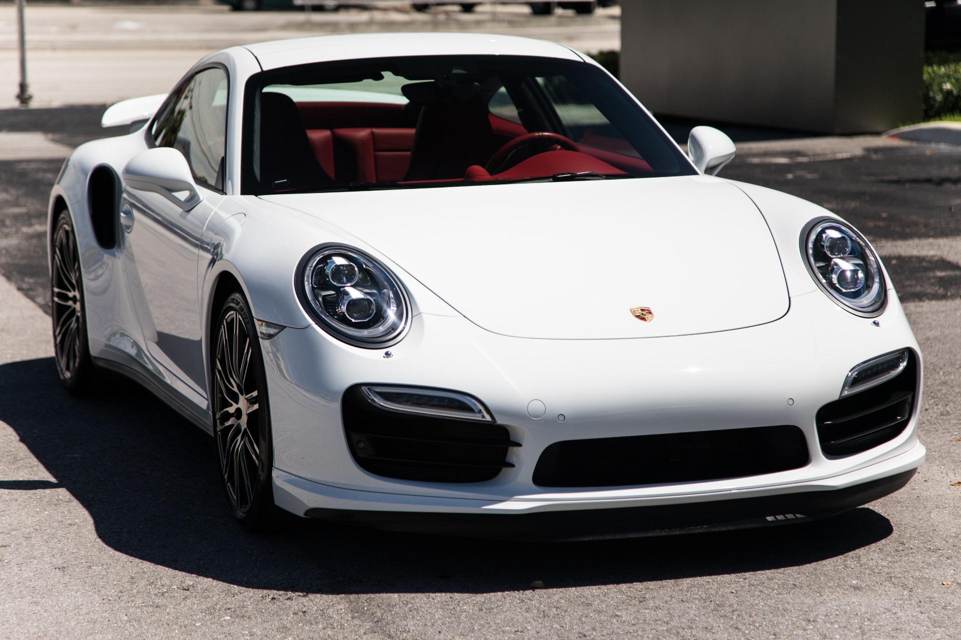 Used-2015-Porsche-911-Turbo