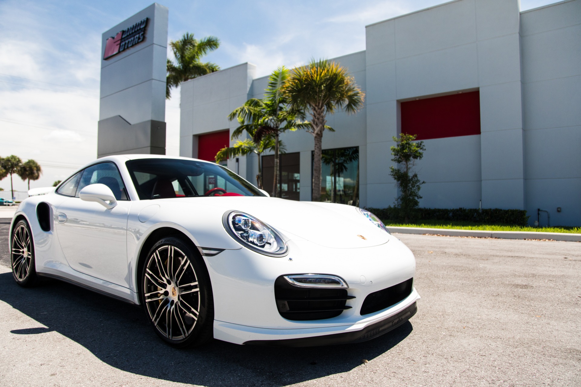 Used-2015-Porsche-911-Turbo