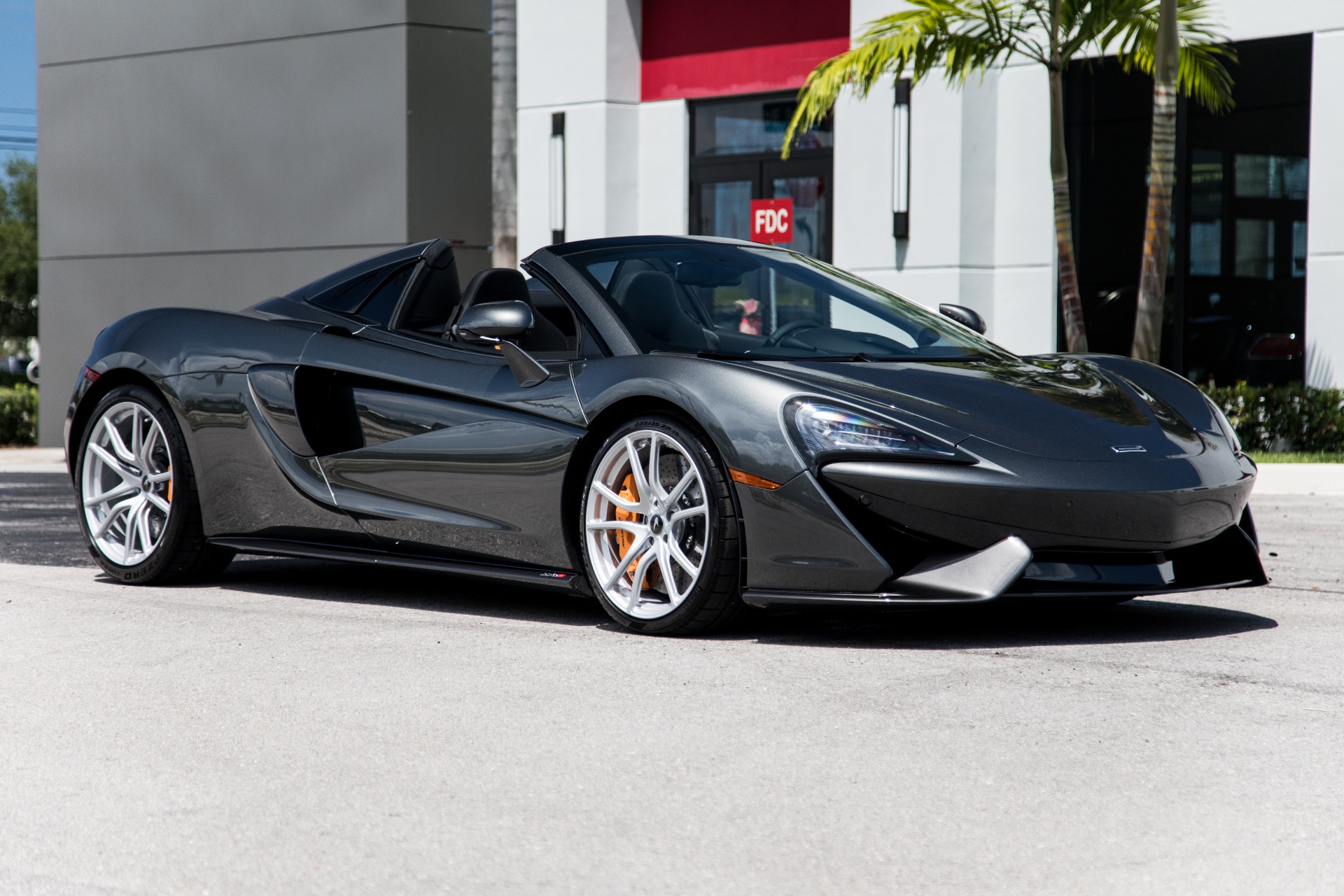 Used-2019-McLaren-570S-Spider