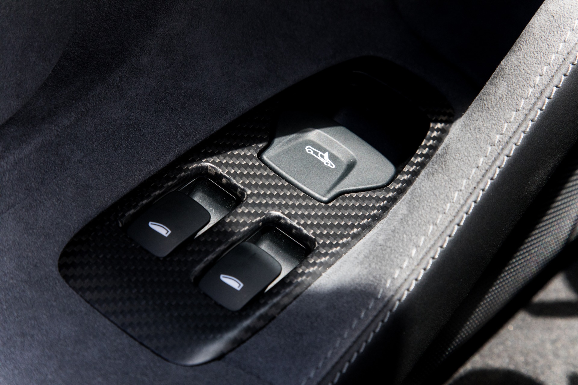 Used-2019-McLaren-570S-Spider