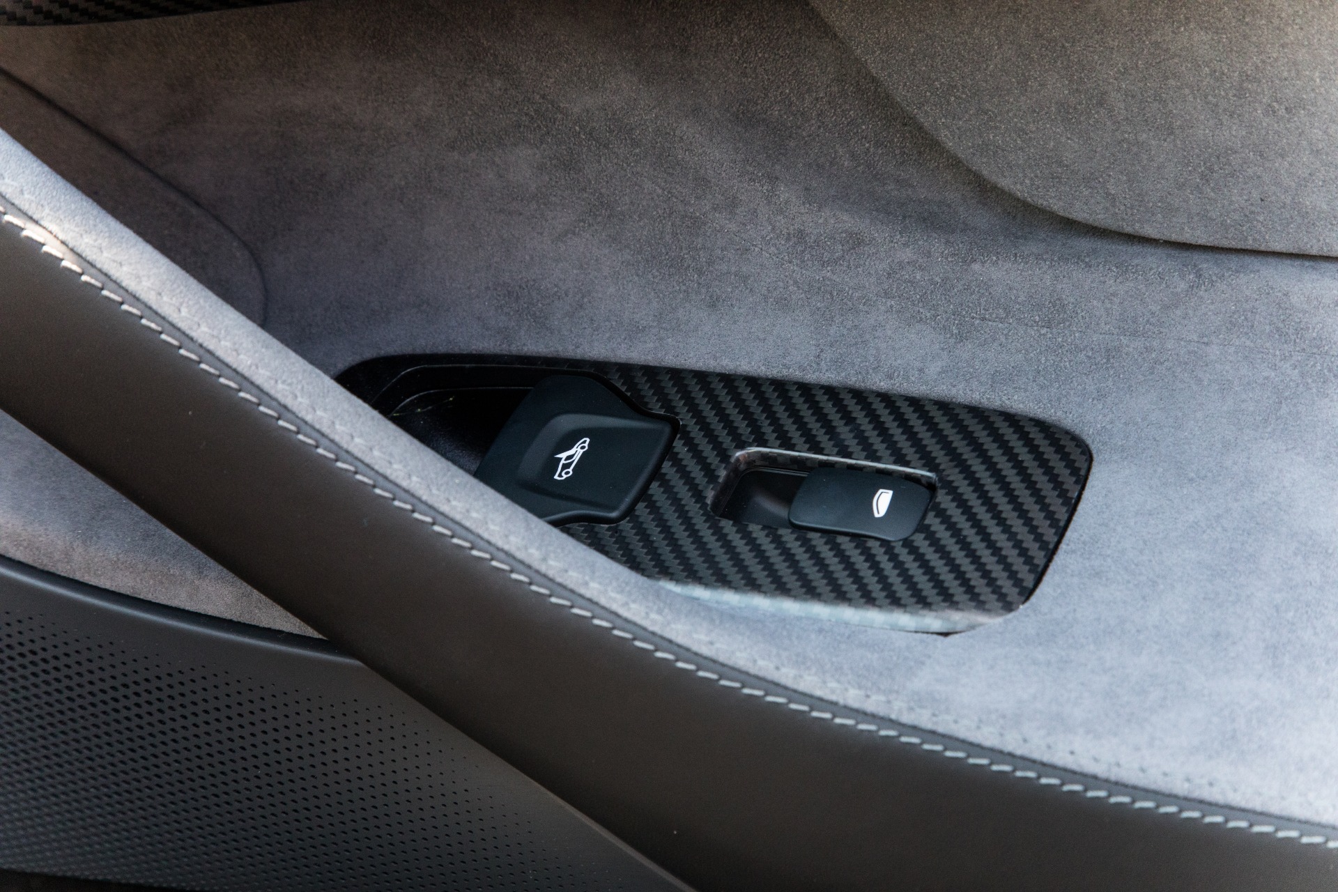 Used-2019-McLaren-570S-Spider