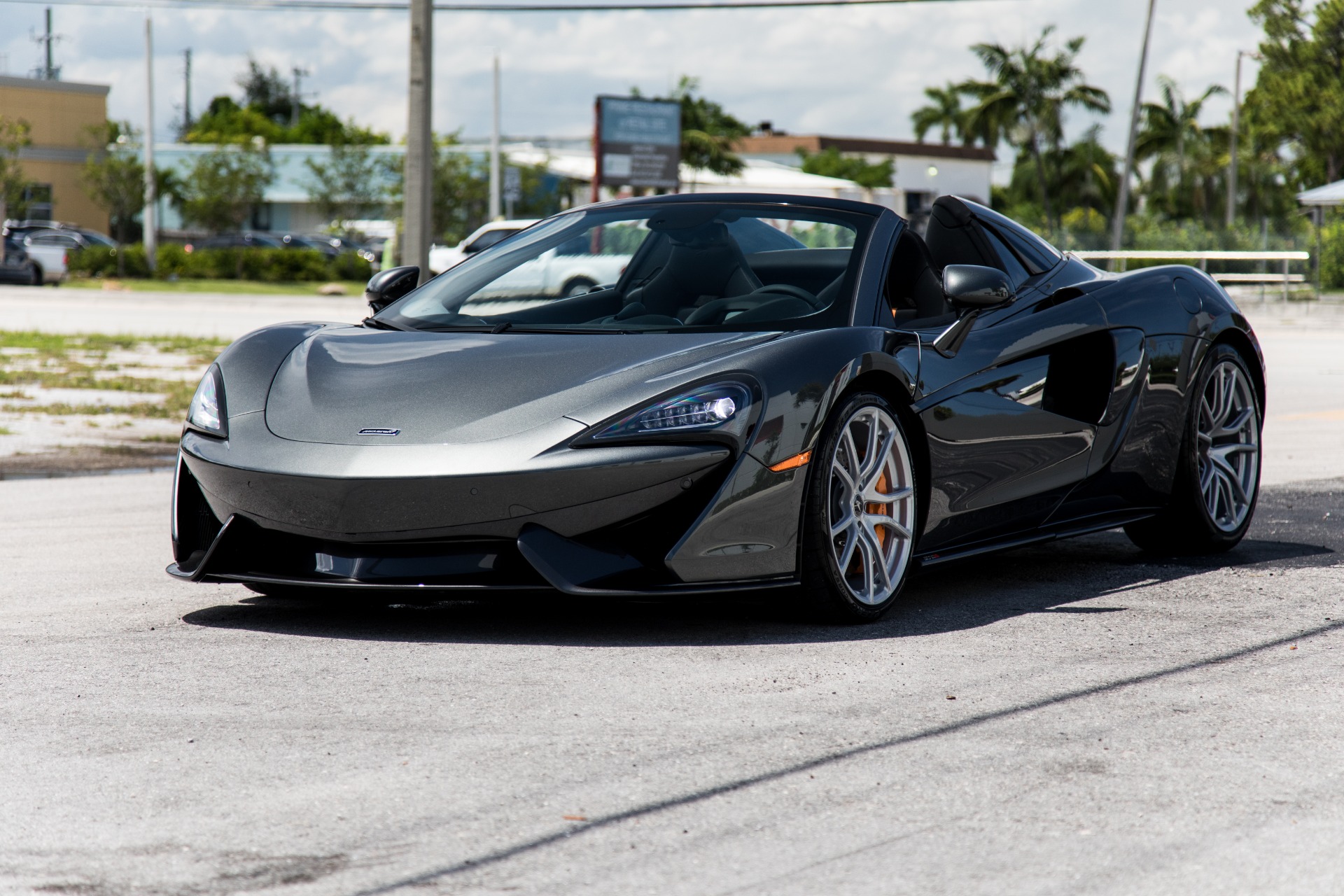 Used-2019-McLaren-570S-Spider